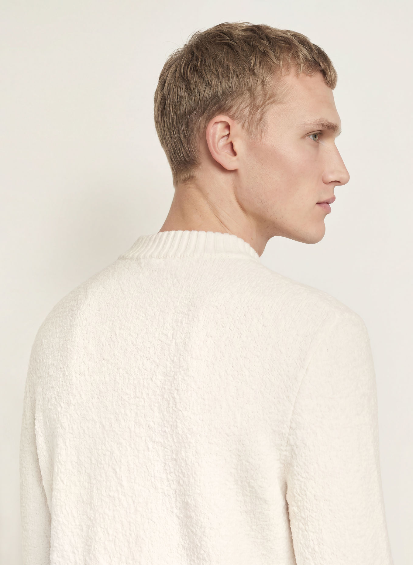 DRYKORN Bouclé sweater ZAYN: ECRU