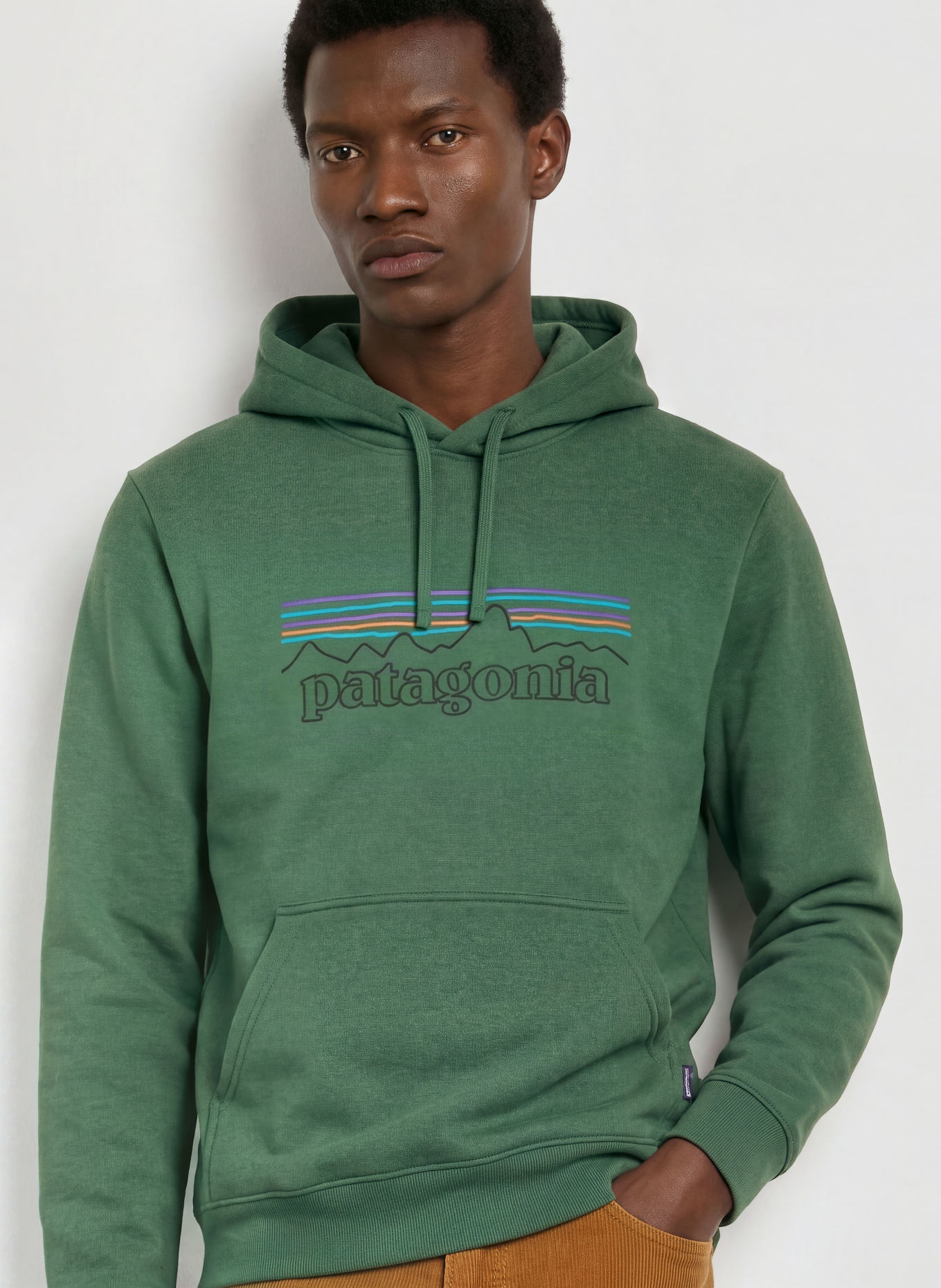 patagonia Hoodie P-6: DONKERGROEN