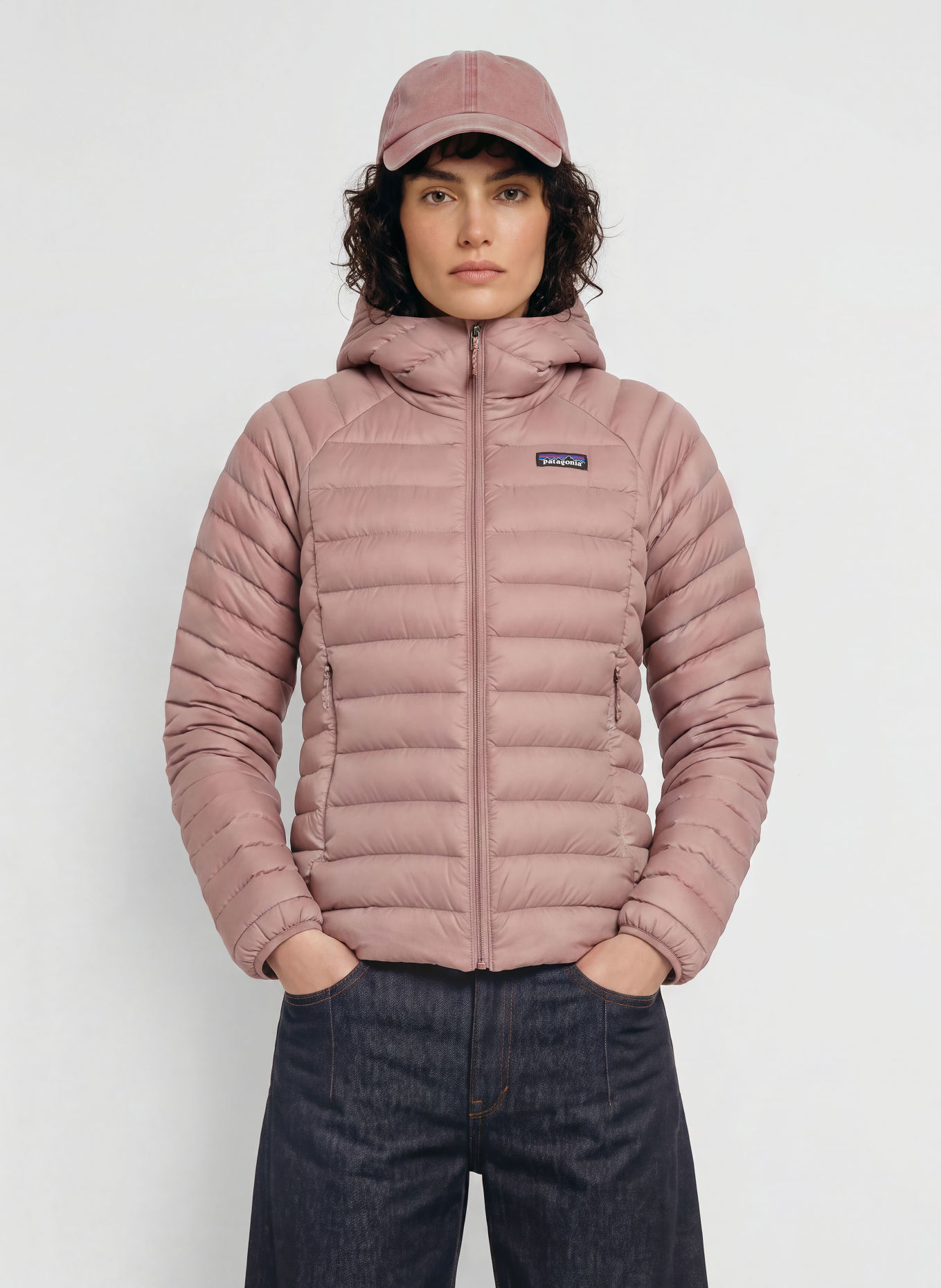 patagonia Lehká péřová vesta DOWN SWEATER: ČERNOŠEDÁ