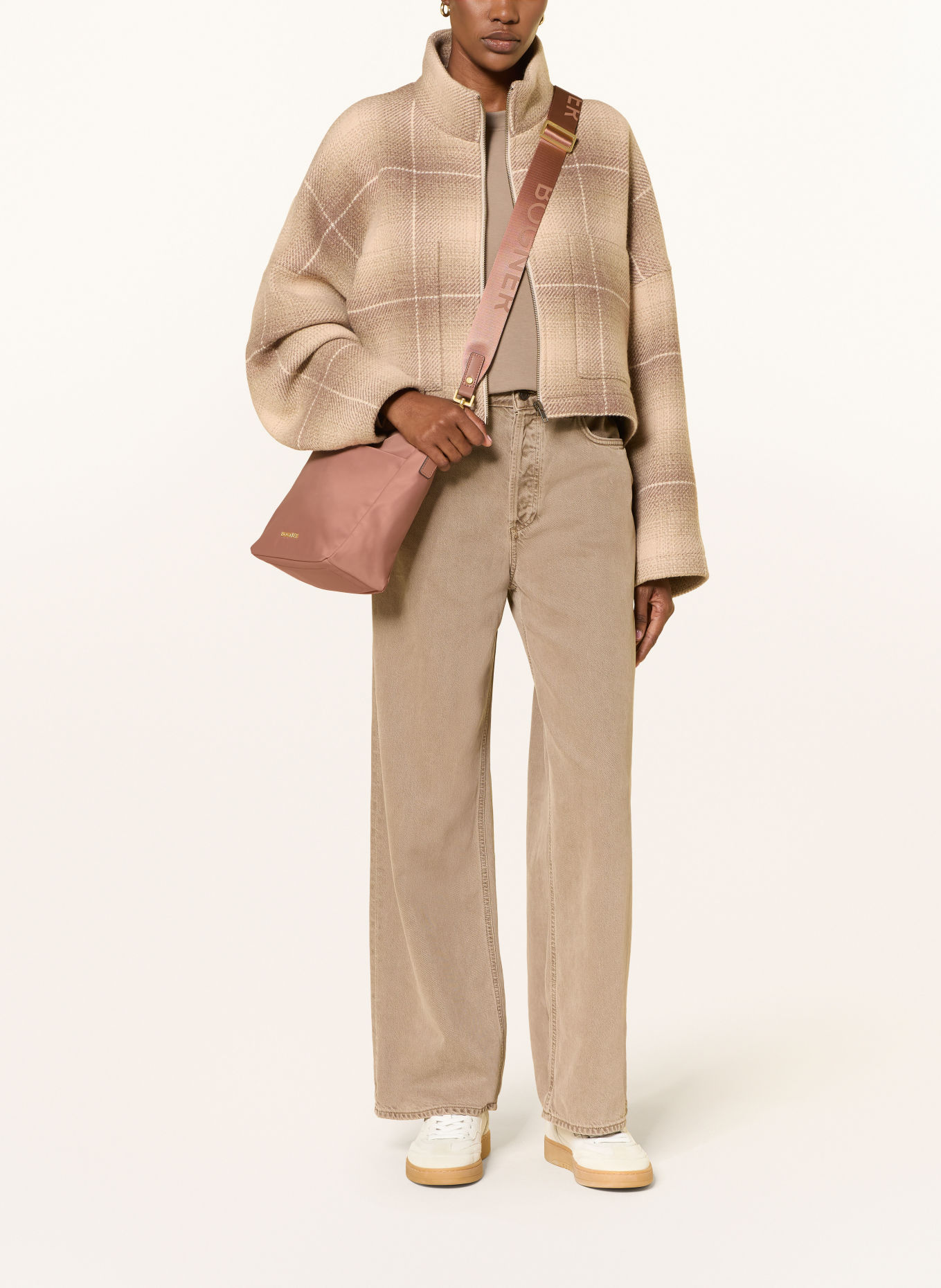 BOGNER Crossbody bag KLOSTERS NEVE JUNA: DUSKY PINK / GOLD