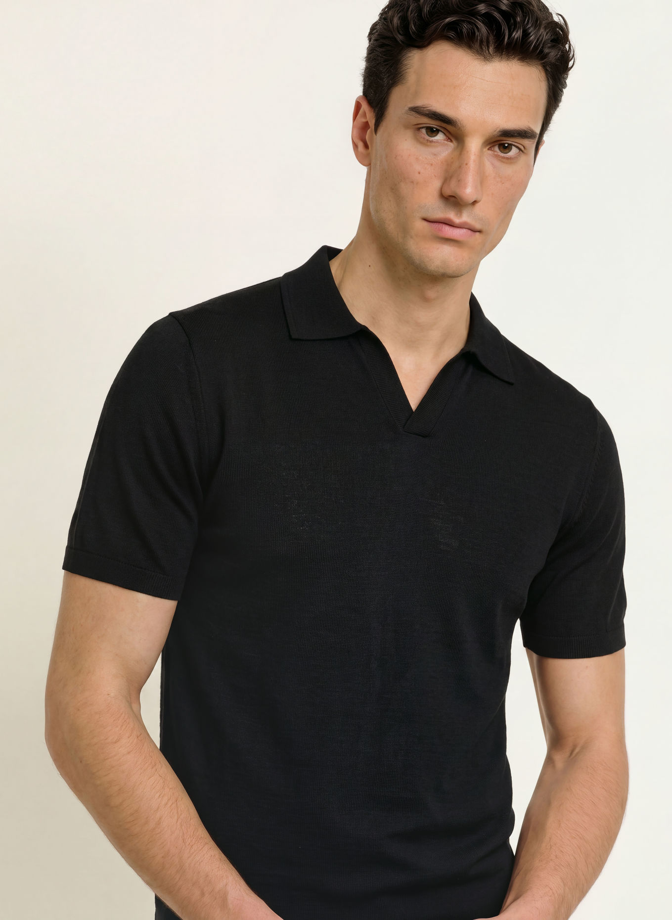 REISS Strick-Poloshirt DUCHIE aus Merinowolle: SCHWARZ
