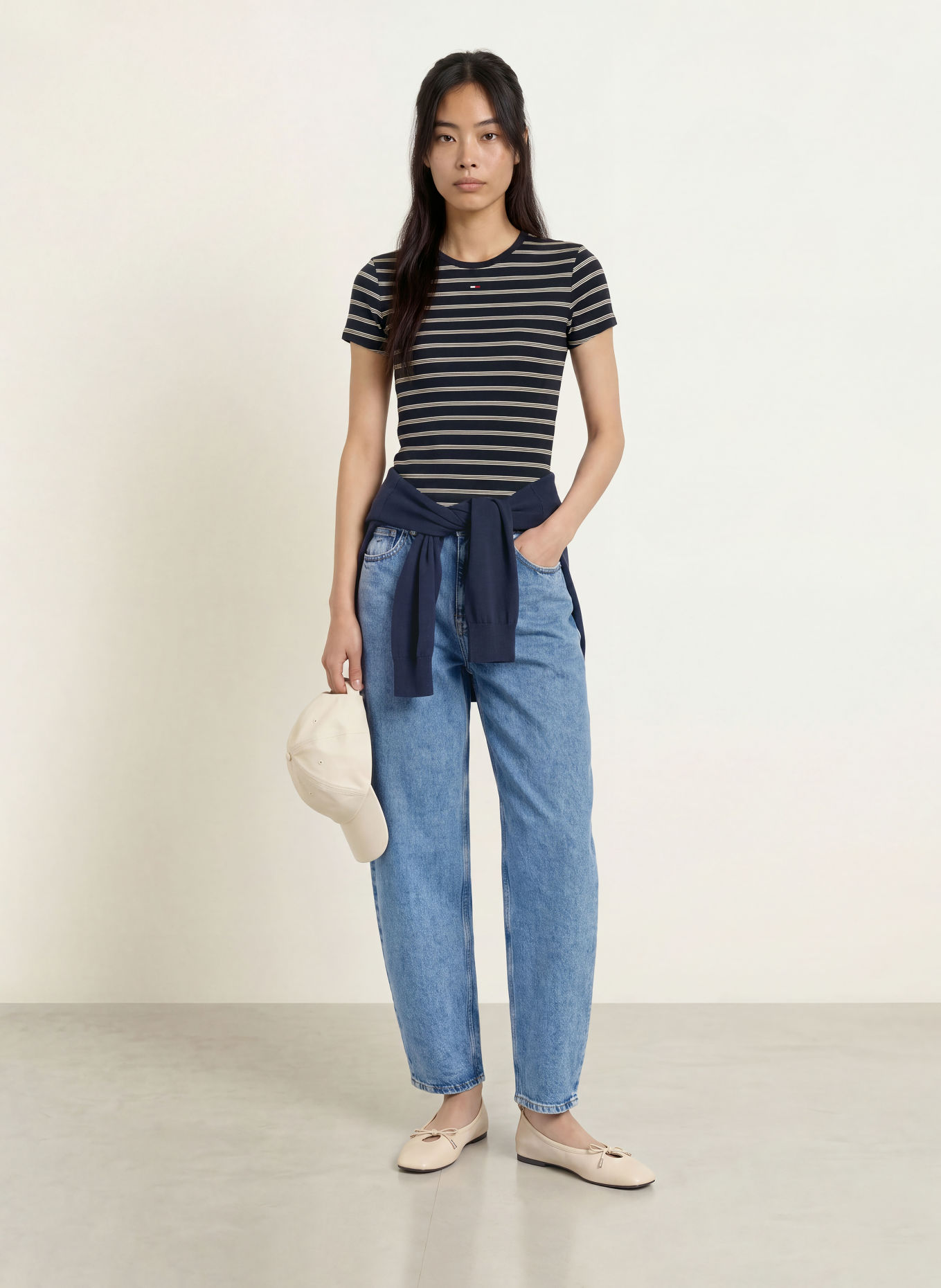 TOMMY JEANS T-shirt: DARK BLUE / WHITE