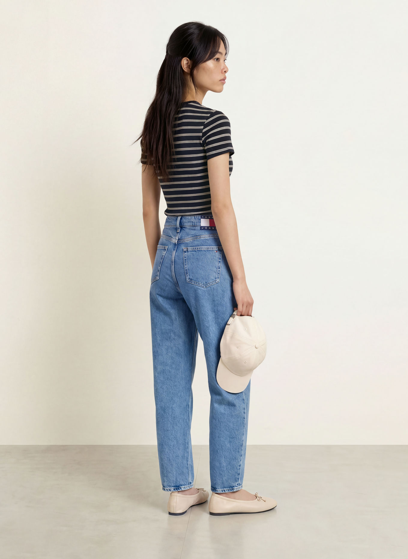 TOMMY JEANS T-shirt: DARK BLUE / WHITE