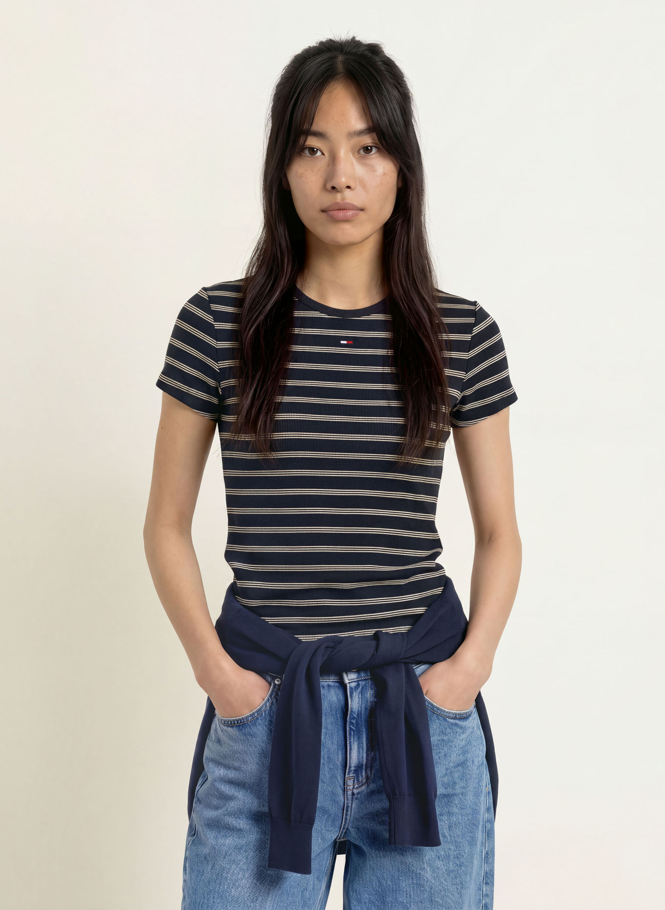 TOMMY JEANS T-shirt: DARK BLUE / WHITE