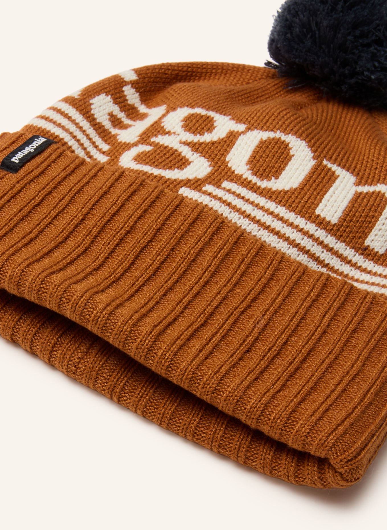 patagonia muts: BRUIN / DONKERGRIJS / WIT