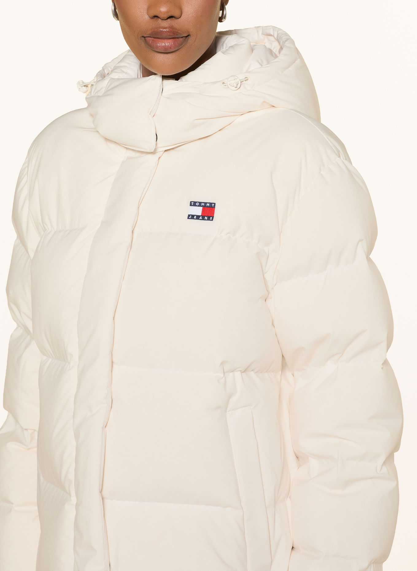 TOMMY JEANS Daunenmantel mit abnehmbarer Kapuze: WEISS
