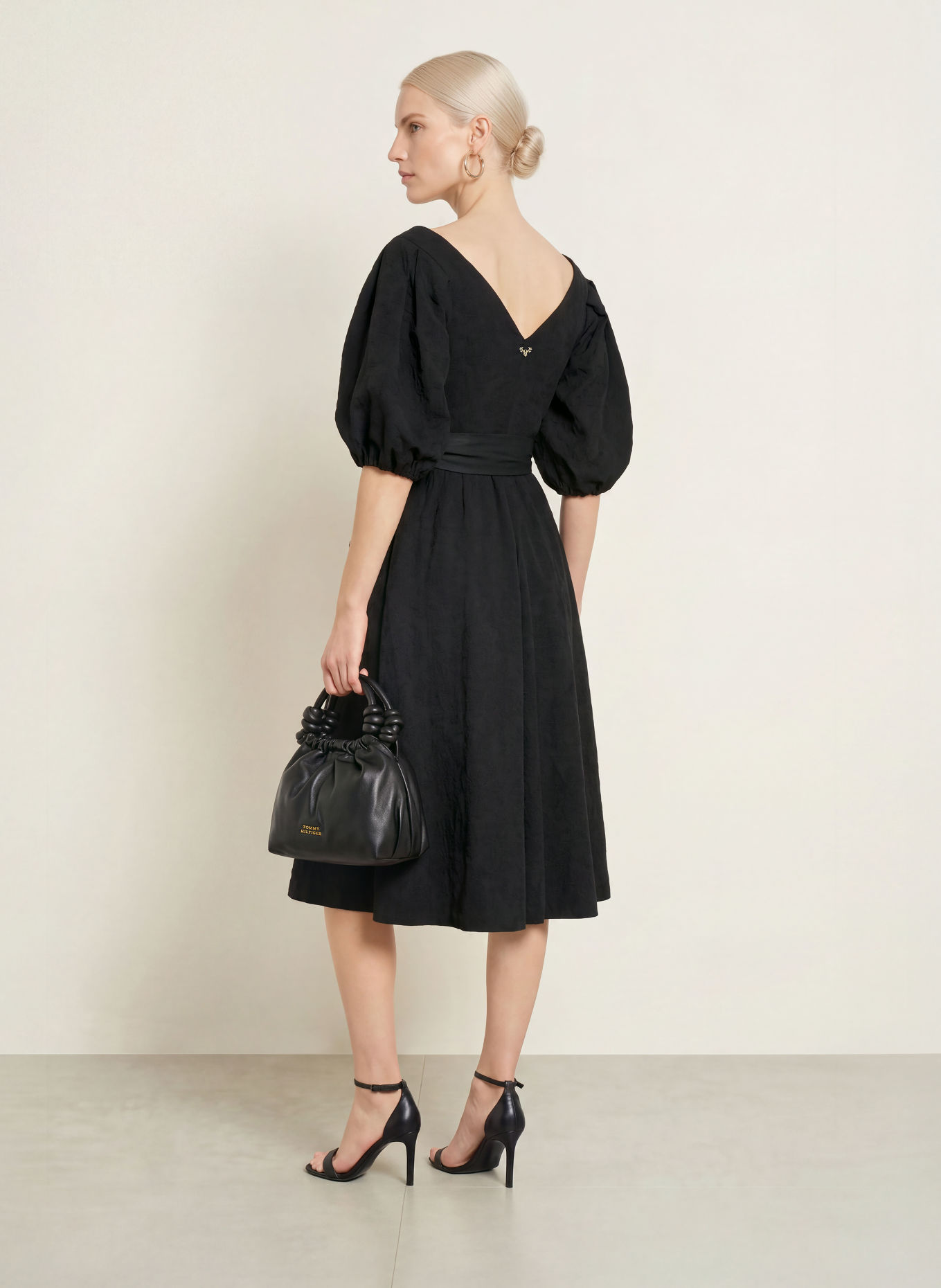 CocoVero Dirndl CARMEN: SCHWARZ