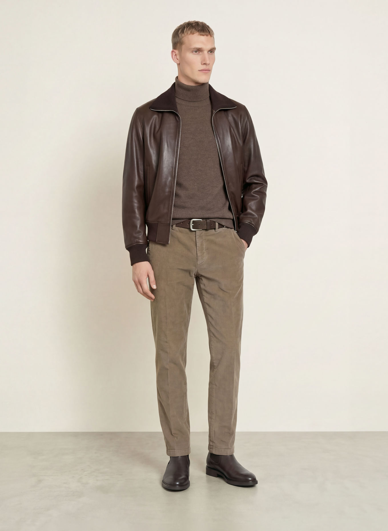 BOGLIOLI Cordhose Slim Fit: 464 taupe