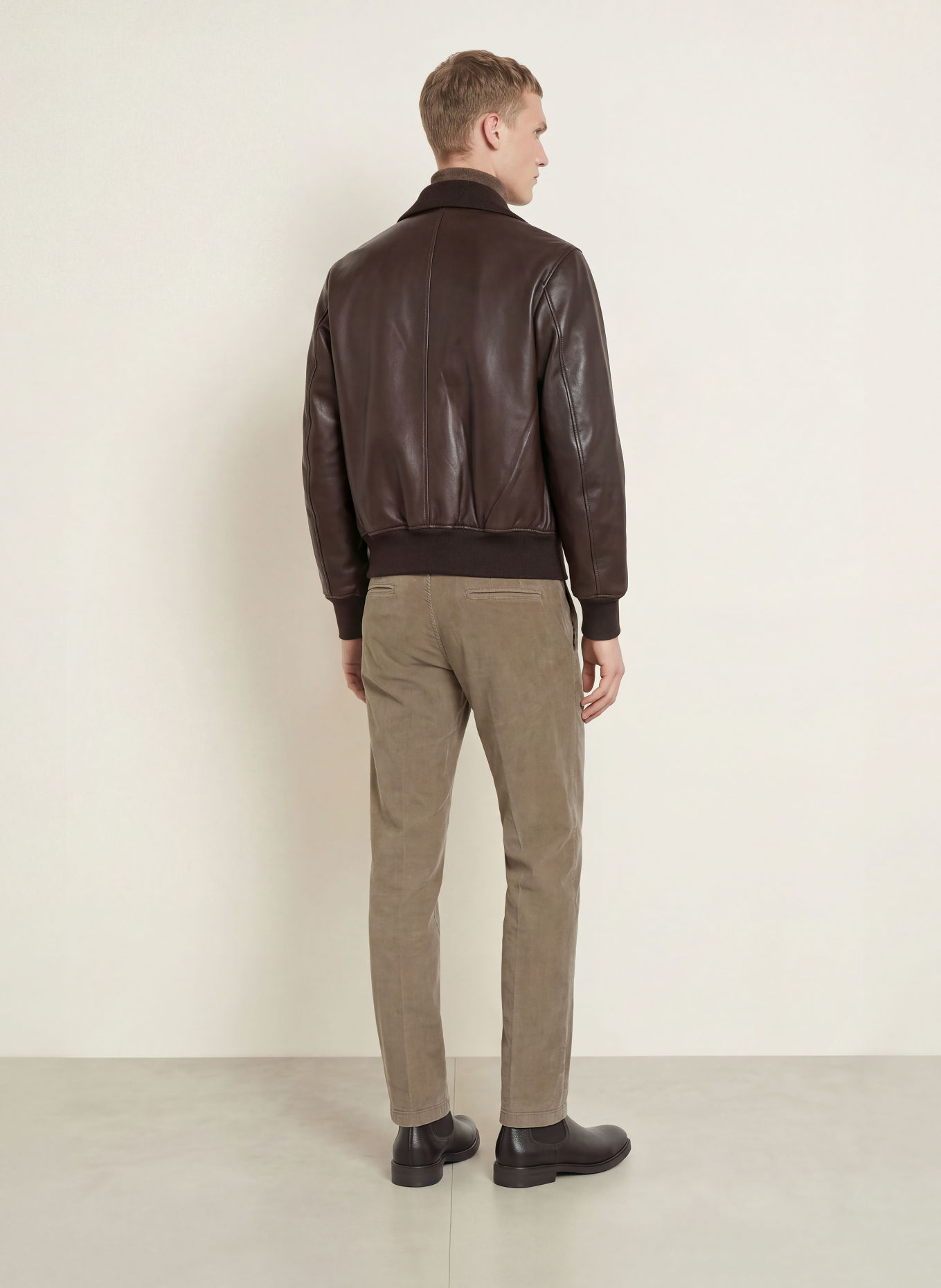 BOGLIOLI Cordhose Slim Fit: 464 taupe