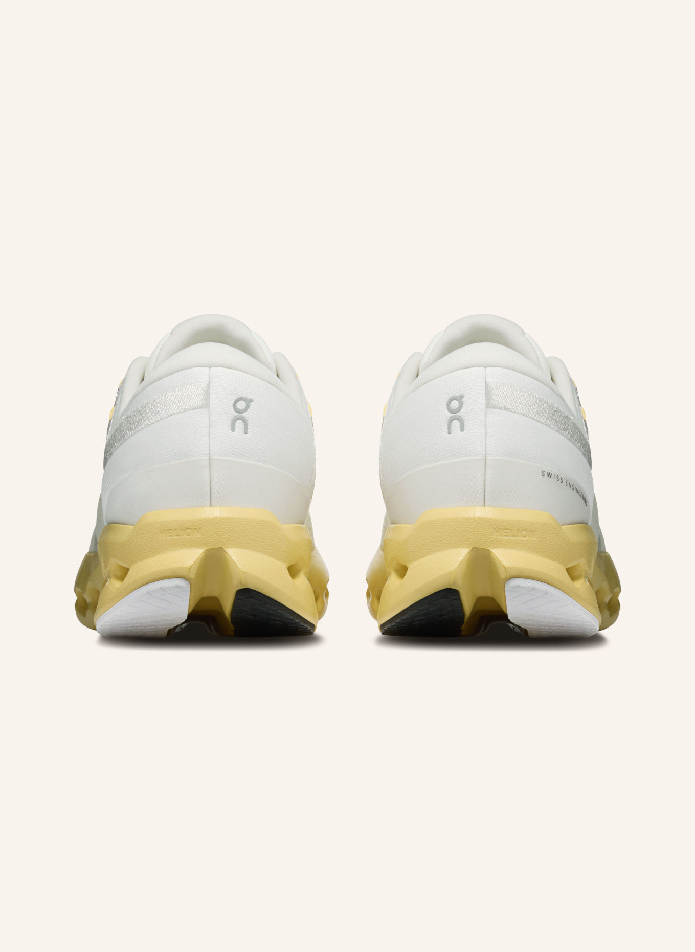 On Laufschuhe CLOUDSURFER 2: ECRU / HELLGELB