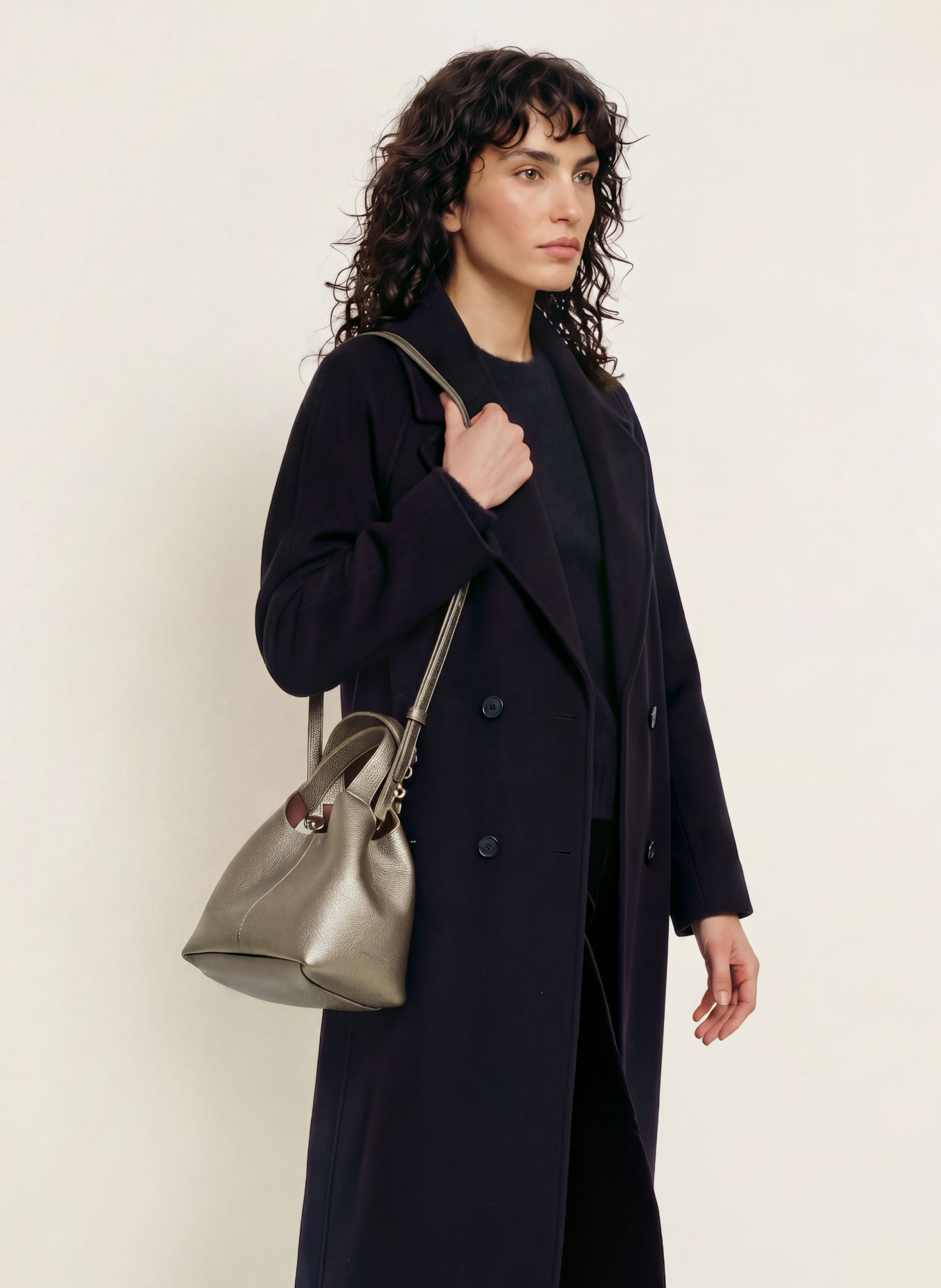 COCCINELLE Handbag with pouch: OLIVE / GOLD
