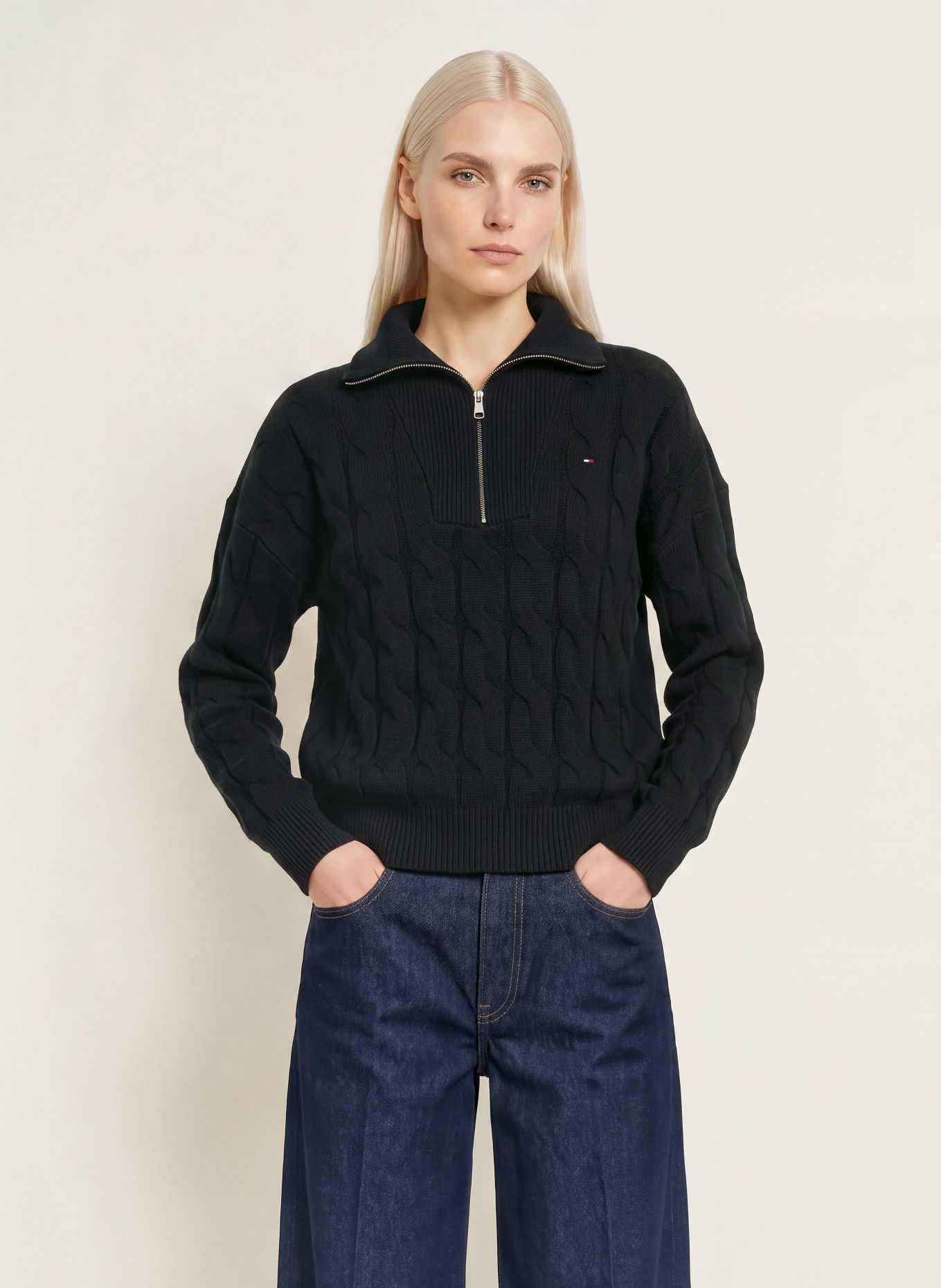 TOMMY HILFIGER Half-zip sweater: BLACK