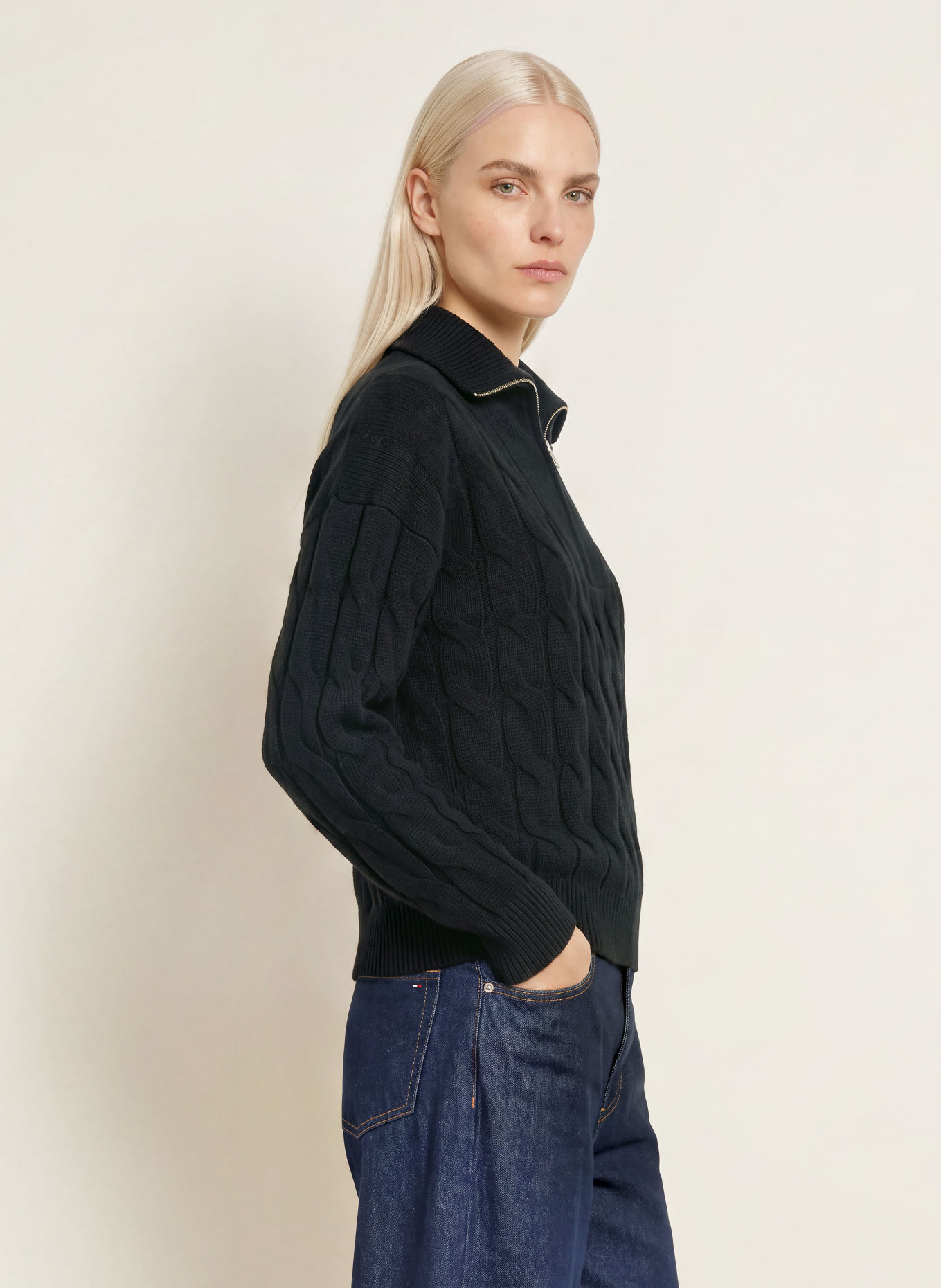 TOMMY HILFIGER Half-zip sweater: BLACK