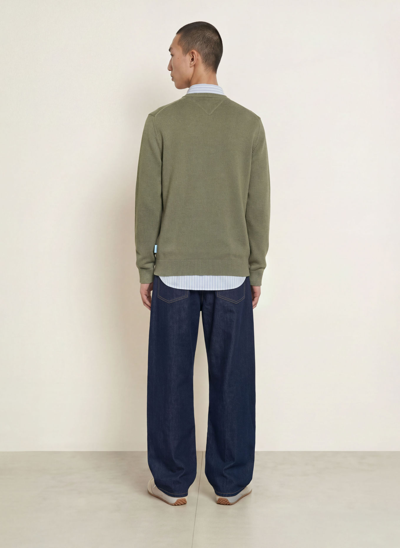TOMMY JEANS Pullover: OLIV