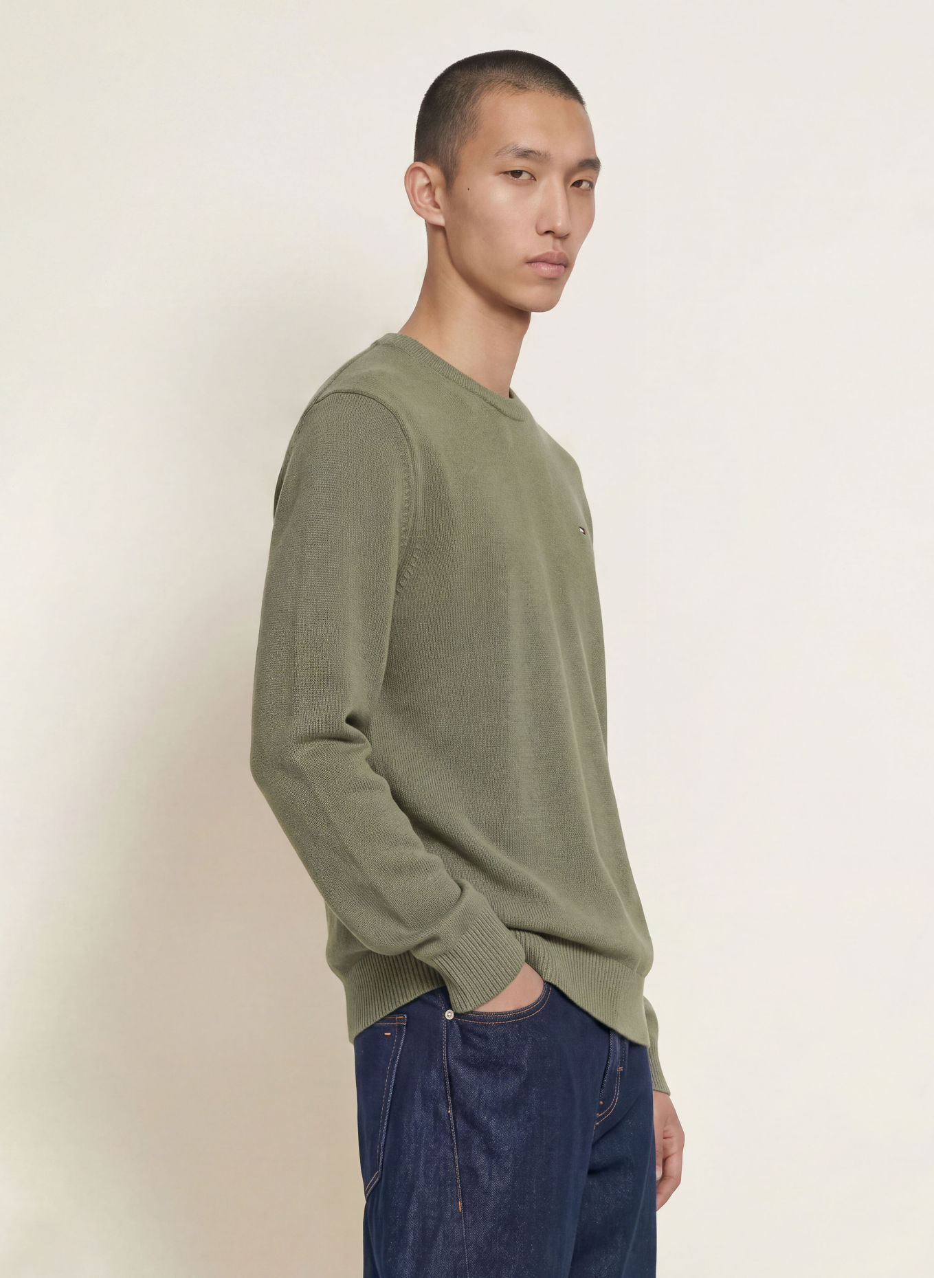 TOMMY JEANS Pullover: OLIV