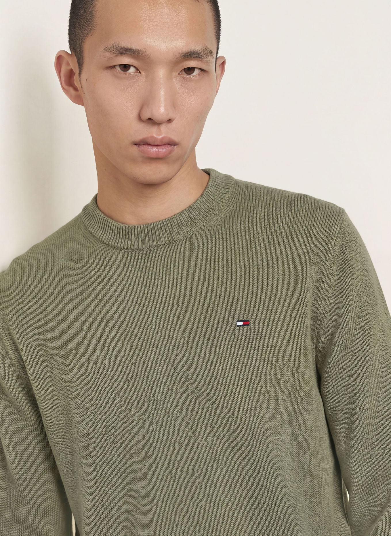 TOMMY JEANS Pullover: OLIV