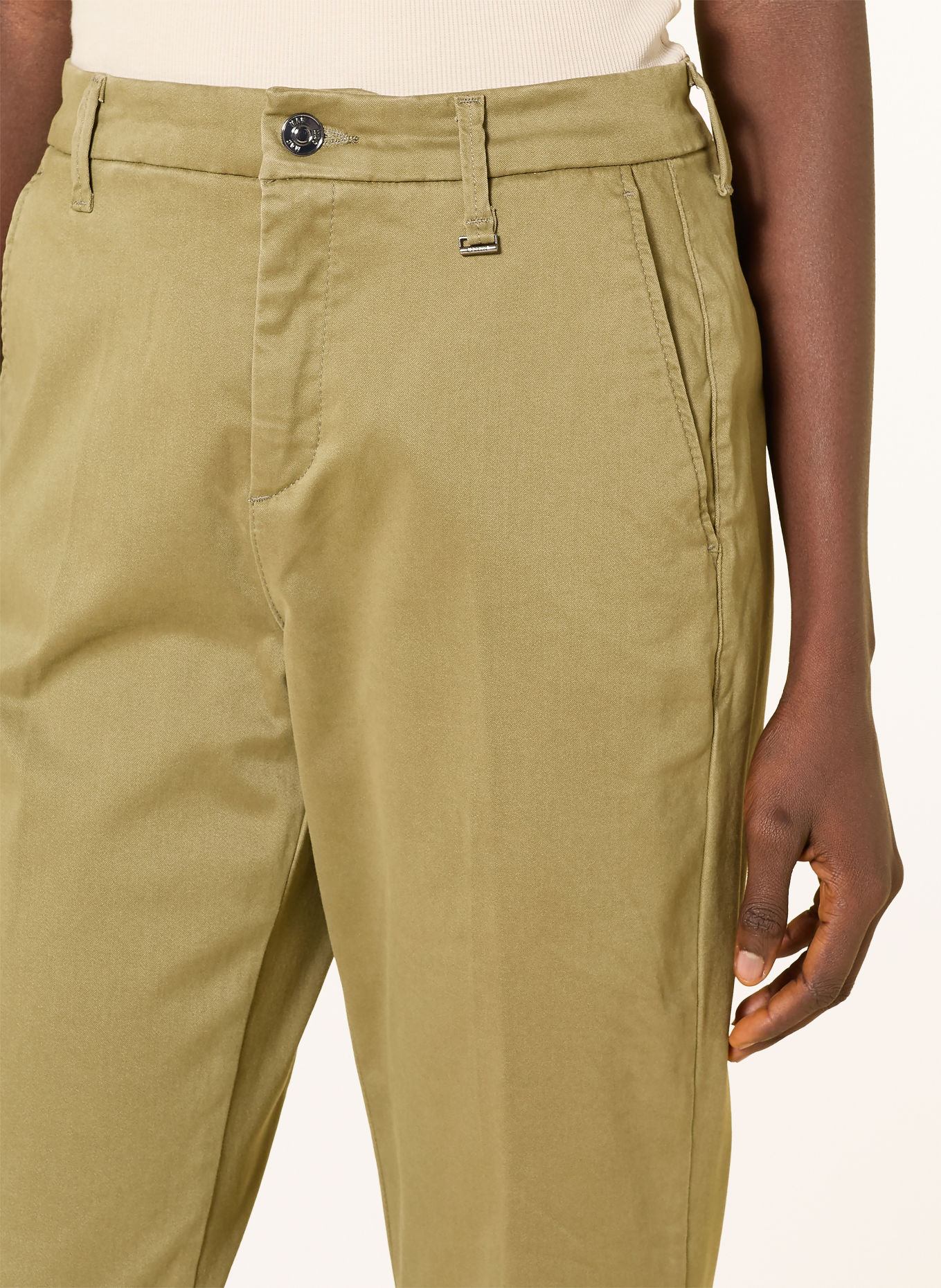 MAC Chino TURN UP: OLIV