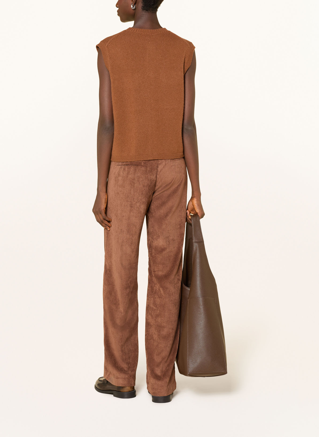 MAC Corduroy trousers CHIARA: BROWN