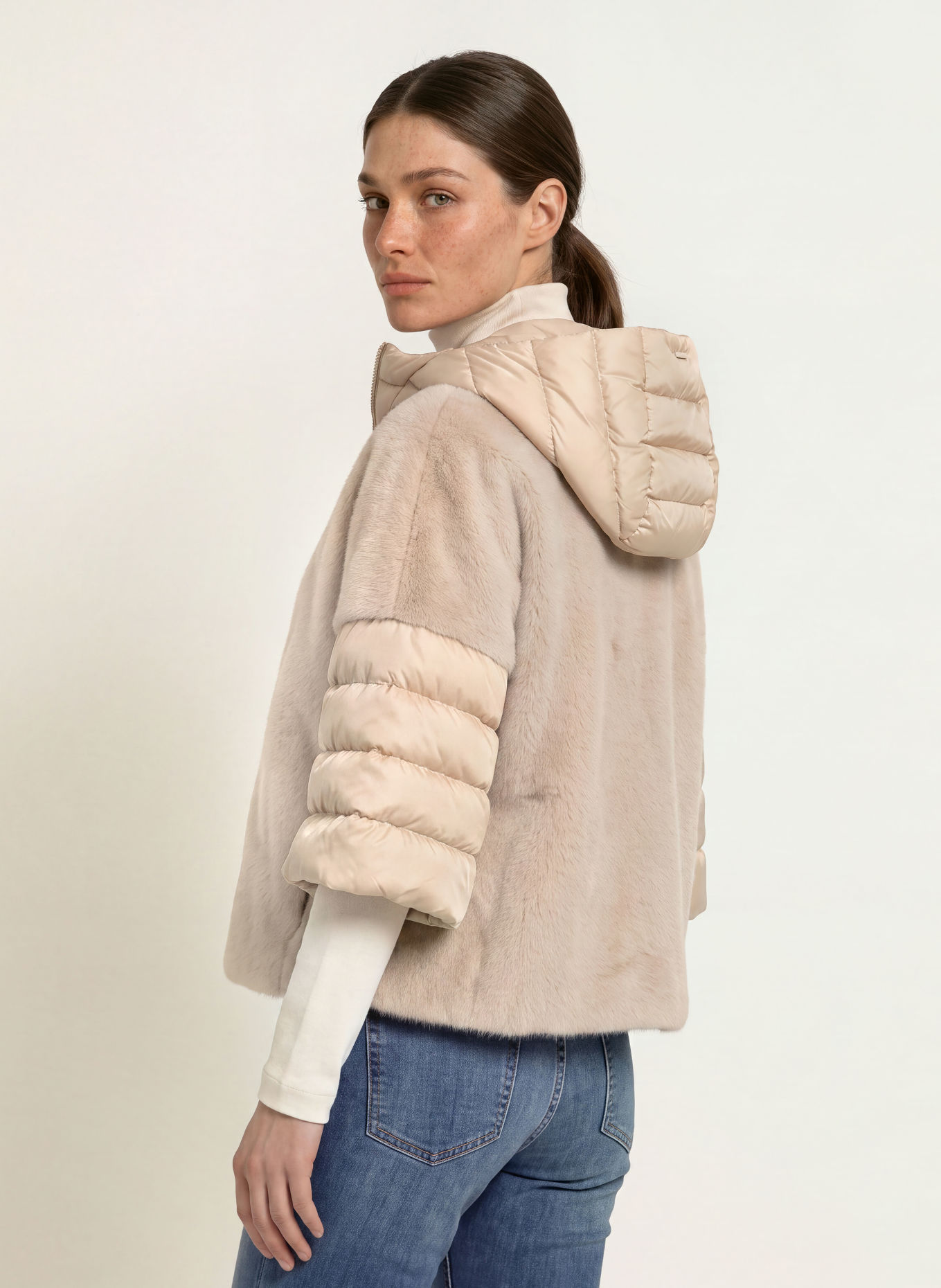 HERNO Faux fur down jacket with 3/4 sleeves: BEIGE / LIGHT GRAY