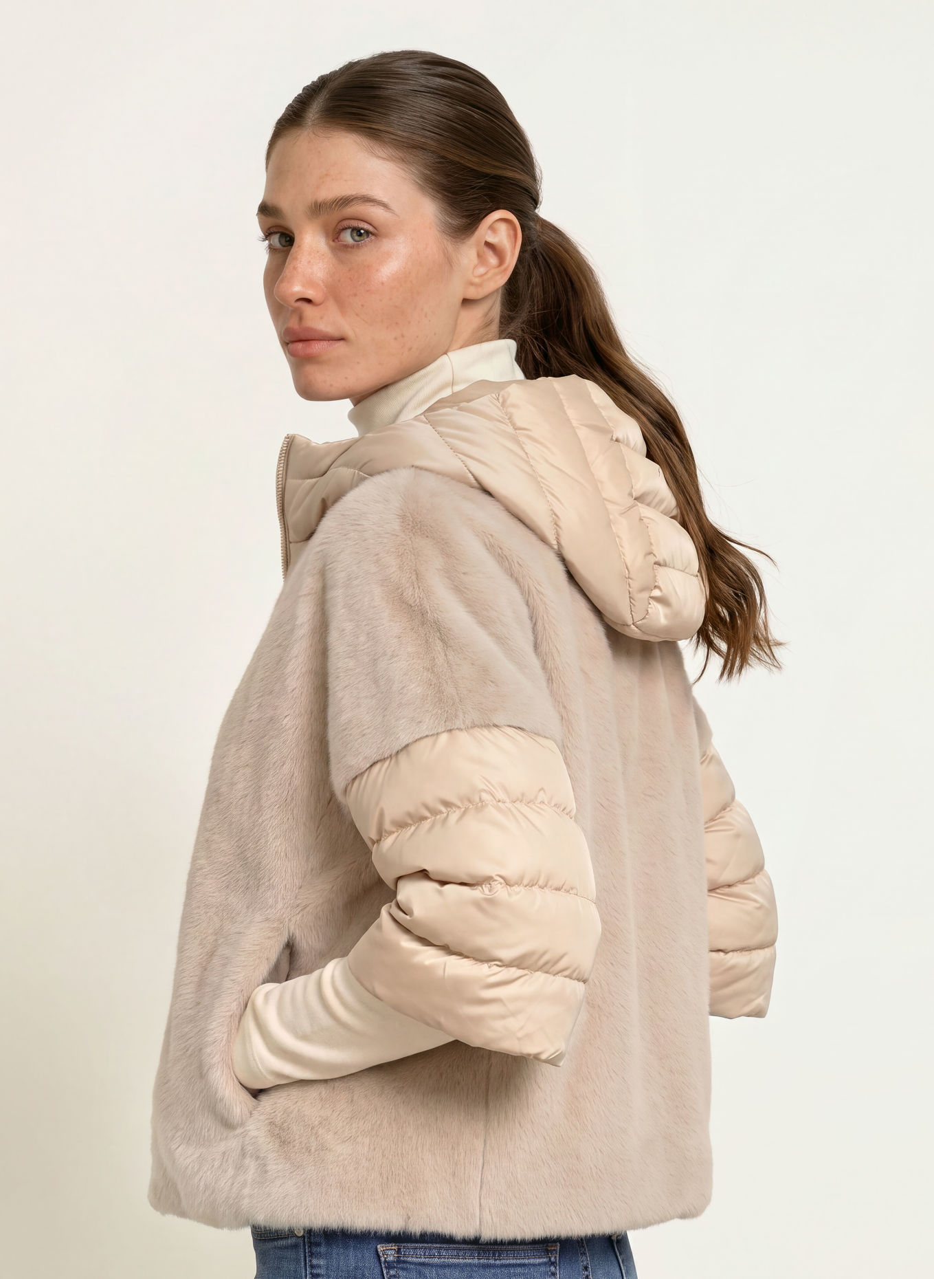 HERNO Faux fur down jacket with 3/4 sleeves: BEIGE / LIGHT GRAY