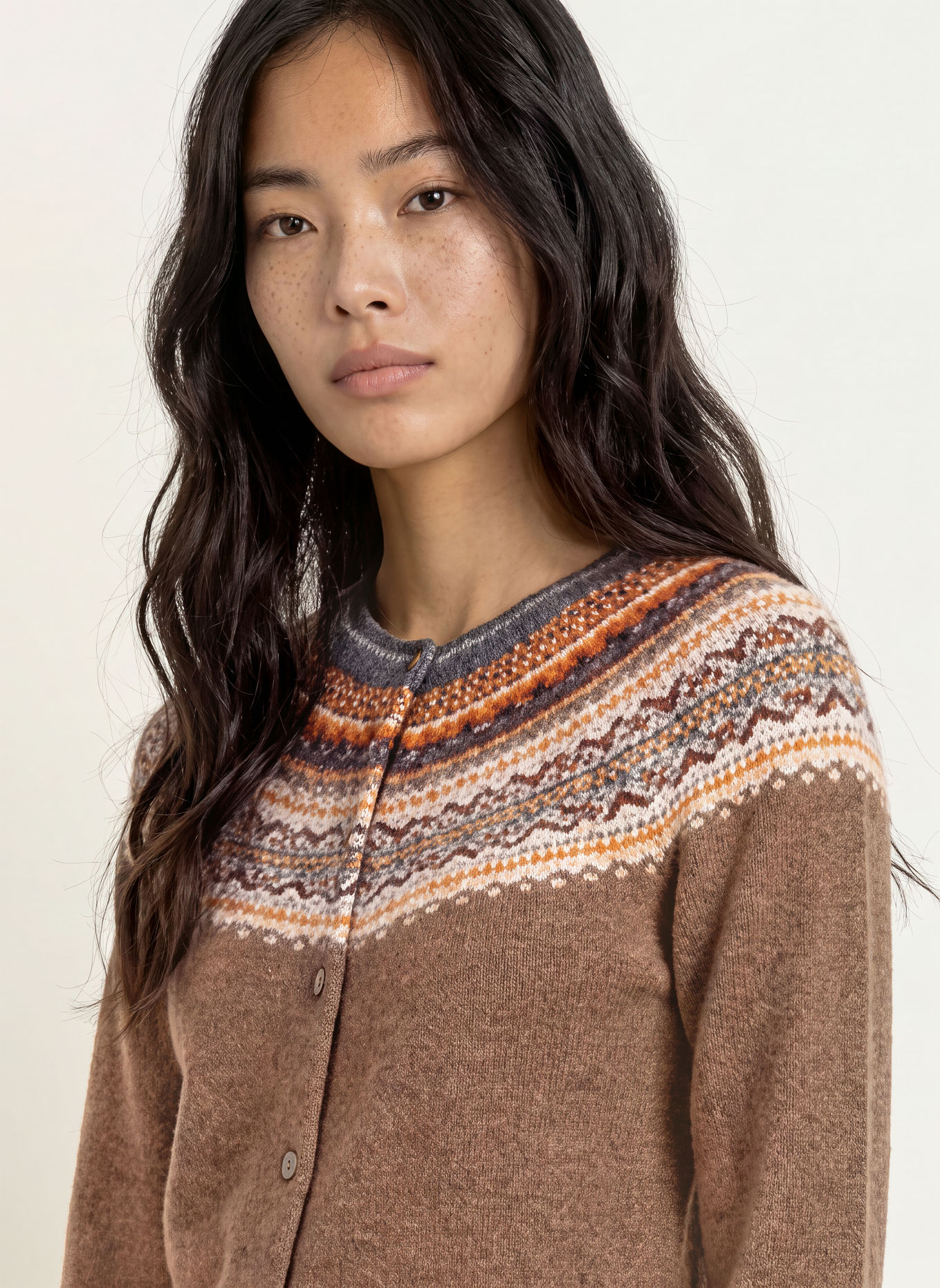ERIBÉ Strickjacke ALPINE: BRAUN / COGNAC / WEISS