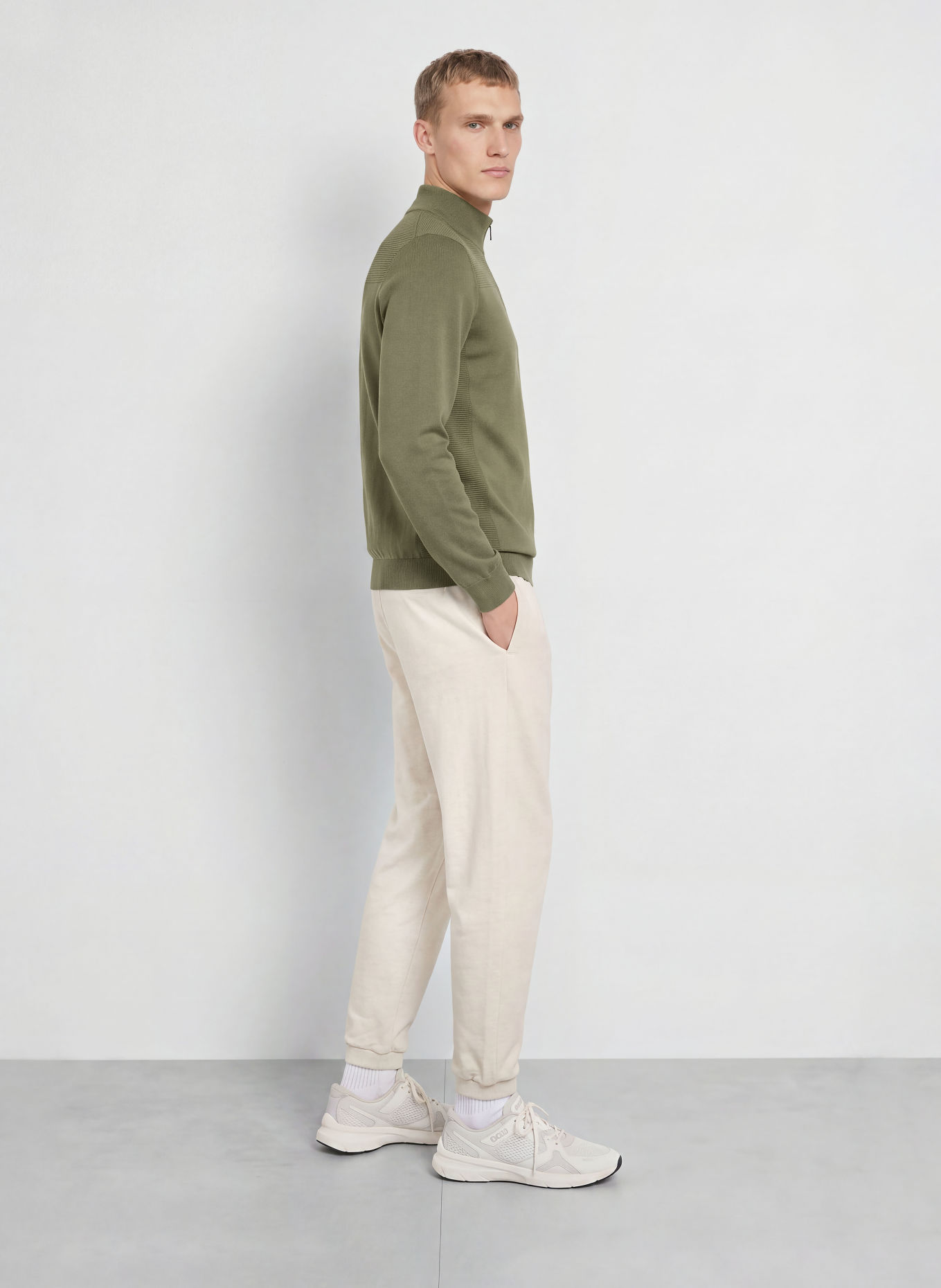 BOSS Troyer MOMENTUM: OLIVE