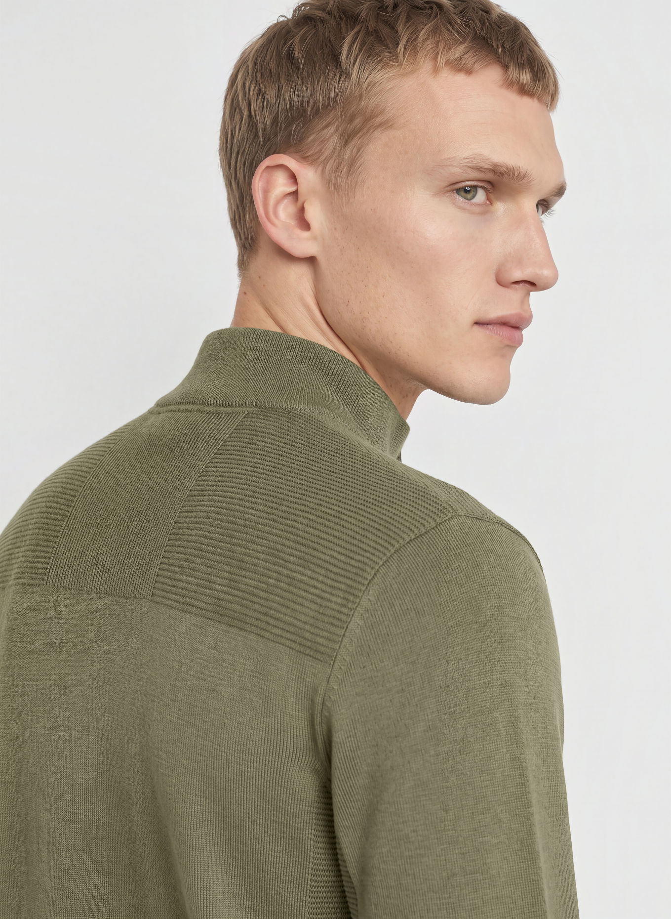 BOSS Troyer MOMENTUM: OLIVE