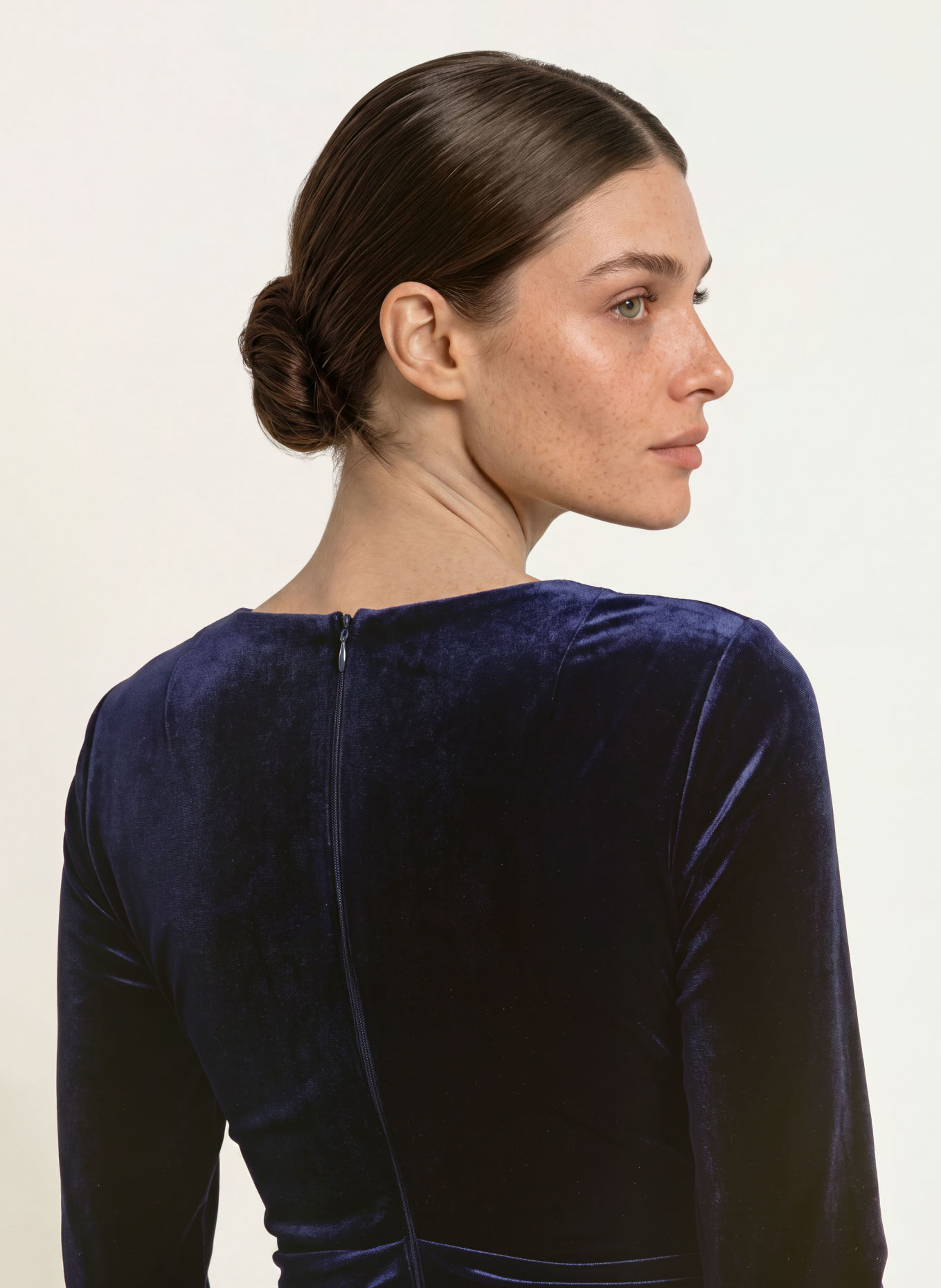 TALBOT RUNHOF Rochie de cocktail din catifea: 436 MOONLIGHT