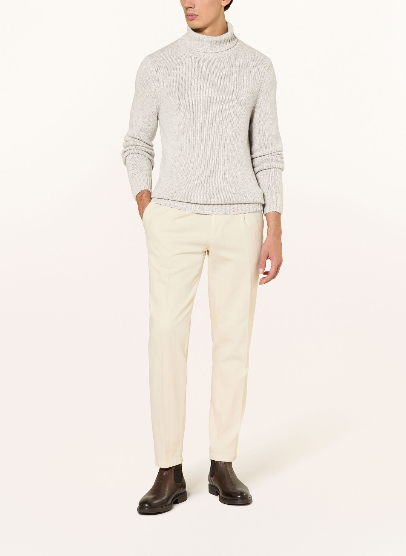windsor. ECOSIO cashmere turtleneck sweater: LIGHT GRAY