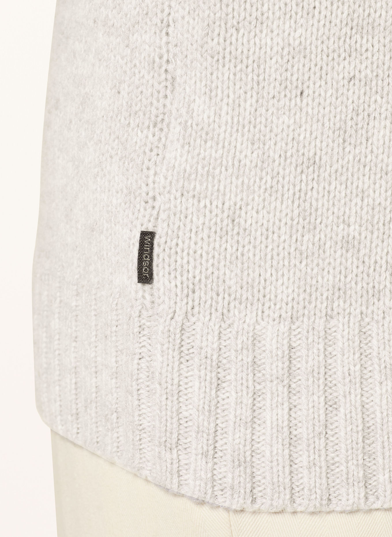 windsor. ECOSIO cashmere turtleneck sweater: LIGHT GRAY