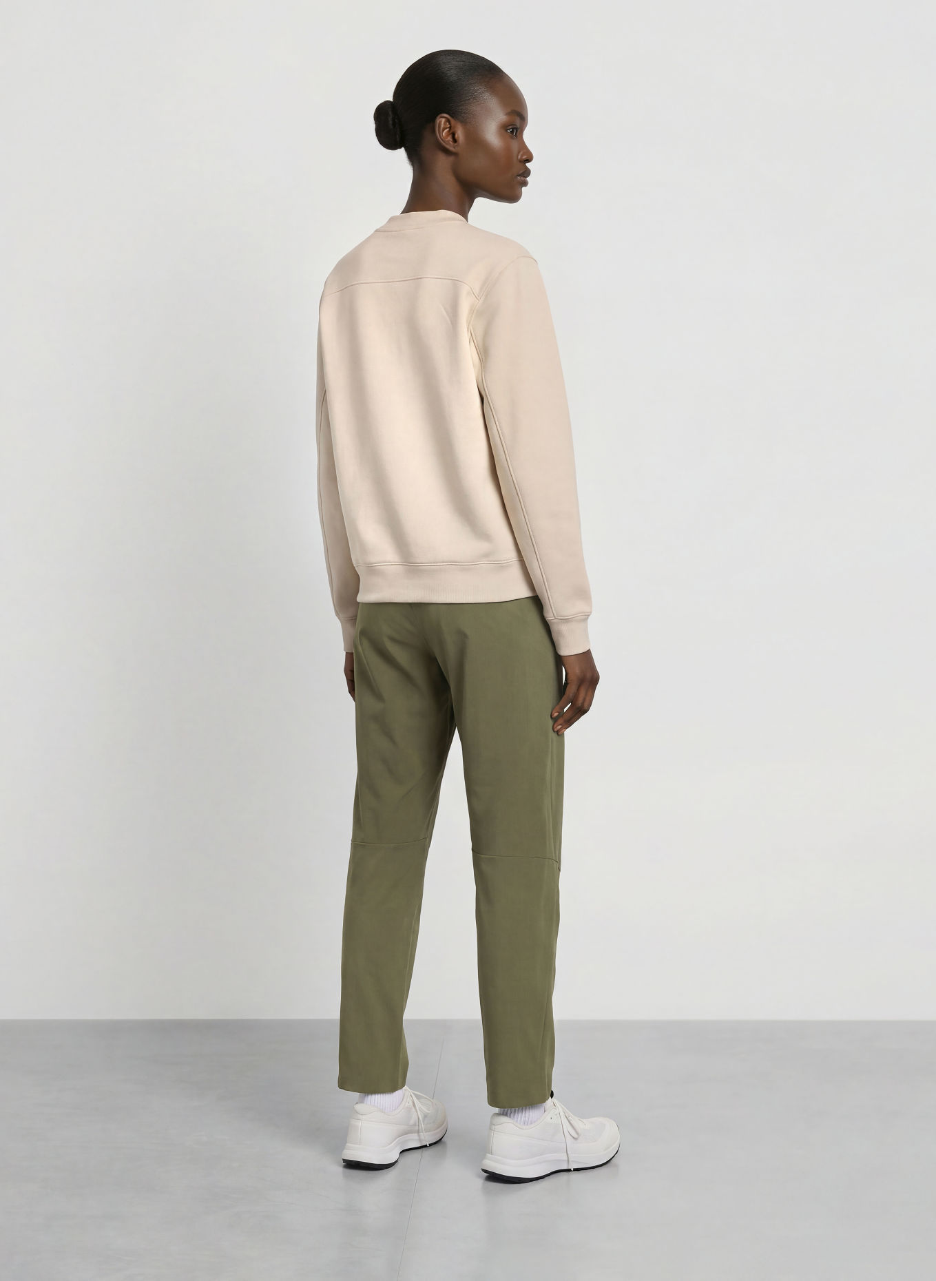 ARC'TERYX Sweatshirt EMBLEM CREW: CRÈME