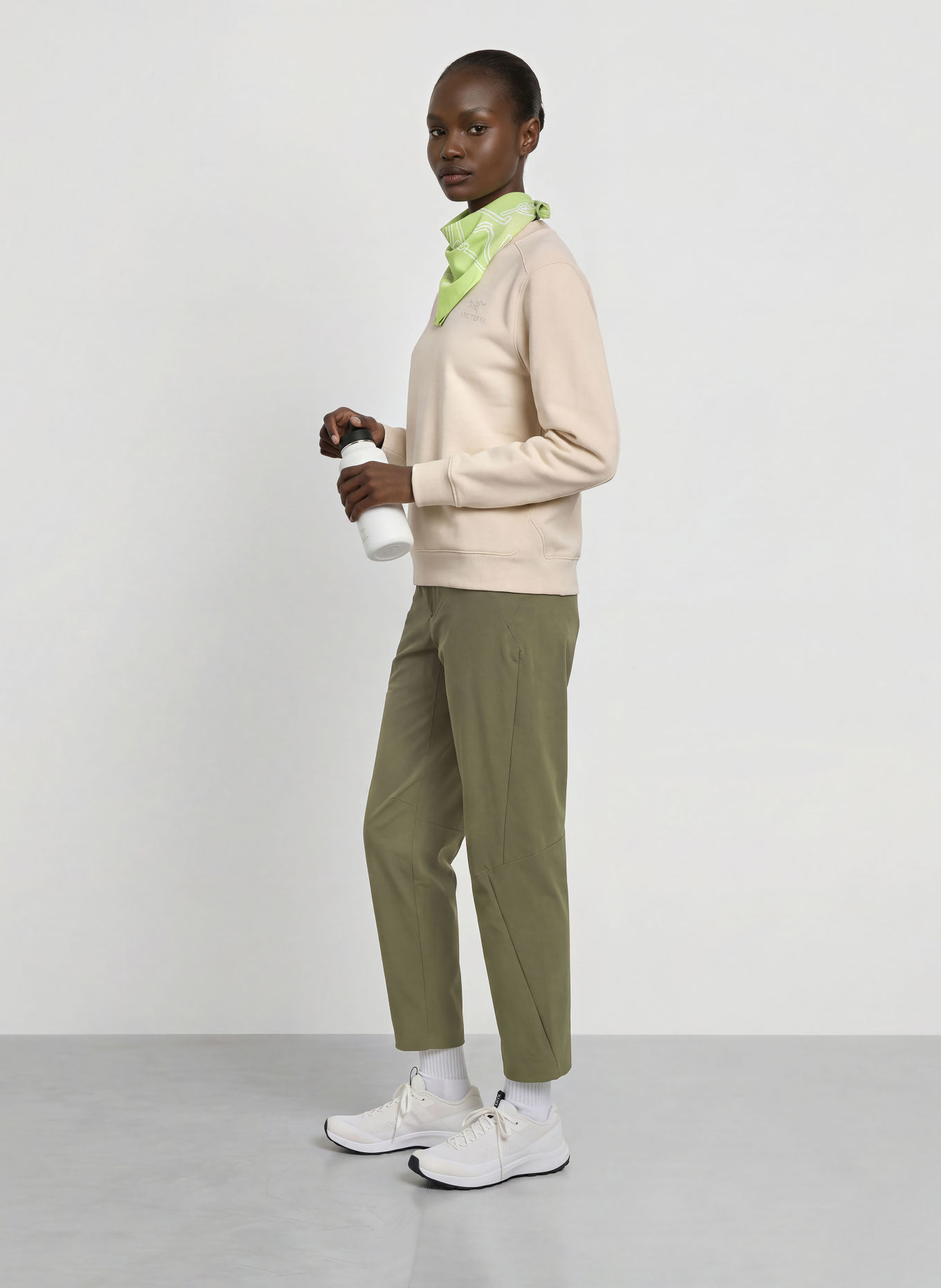 ARC'TERYX Sweatshirt EMBLEM CREW: CRÈME