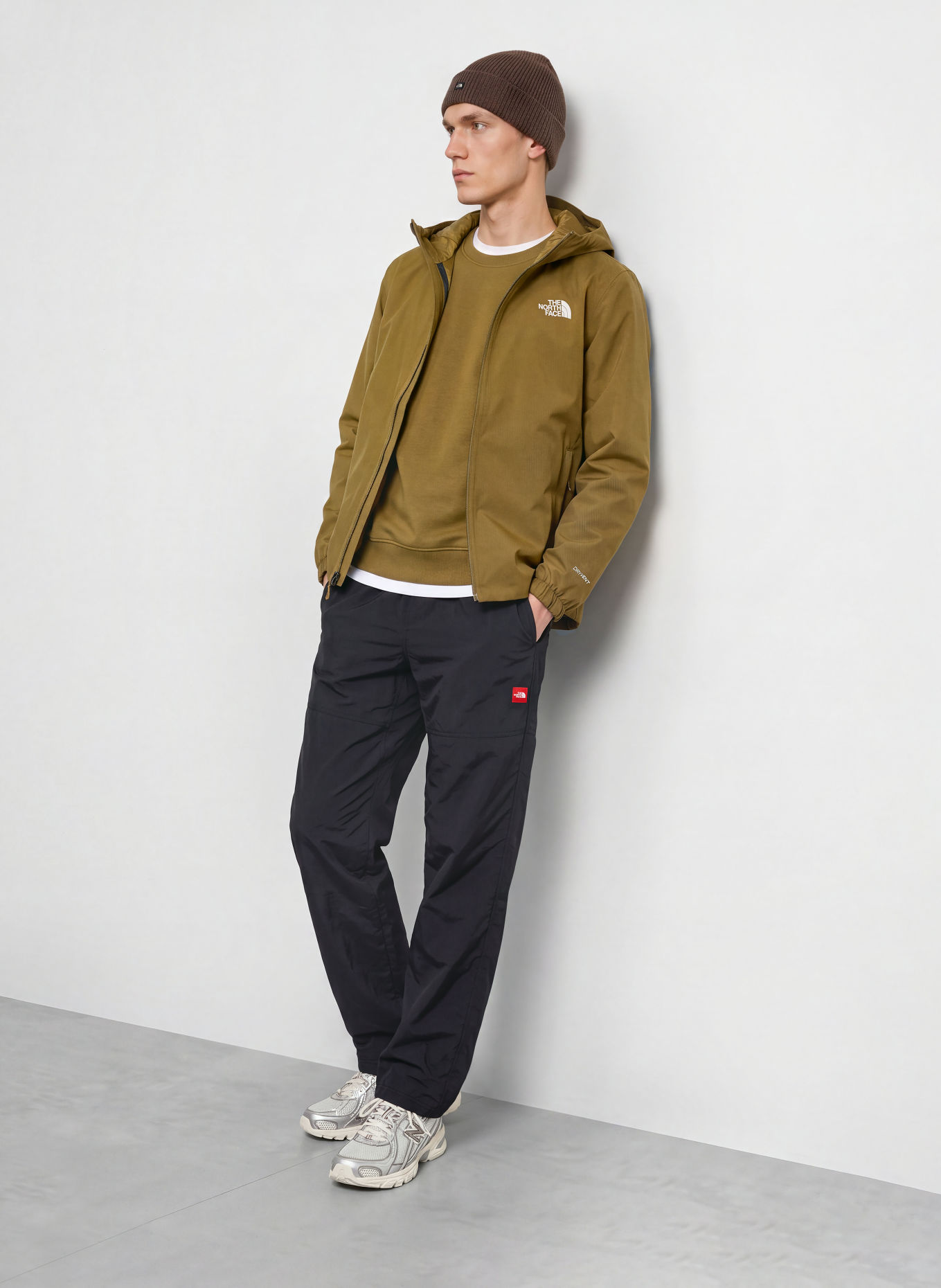 THE NORTH FACE Funktionsjacke QUEST: OLIV