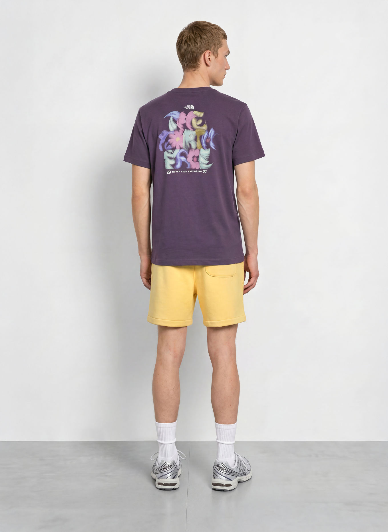 THE NORTH FACE Sweatshorts RED BOX: GELB