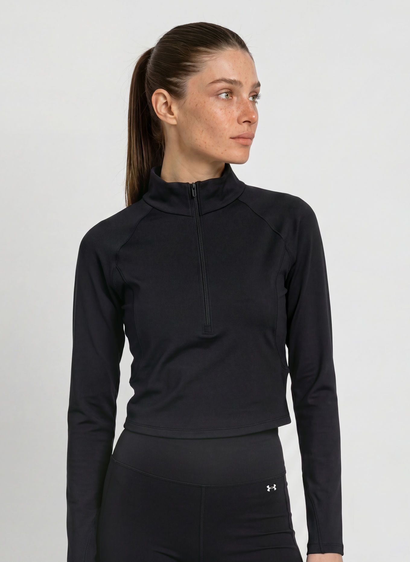 UNDER ARMOUR Cropped-Funktionsshirt UA MERIDIAN: SCHWARZ