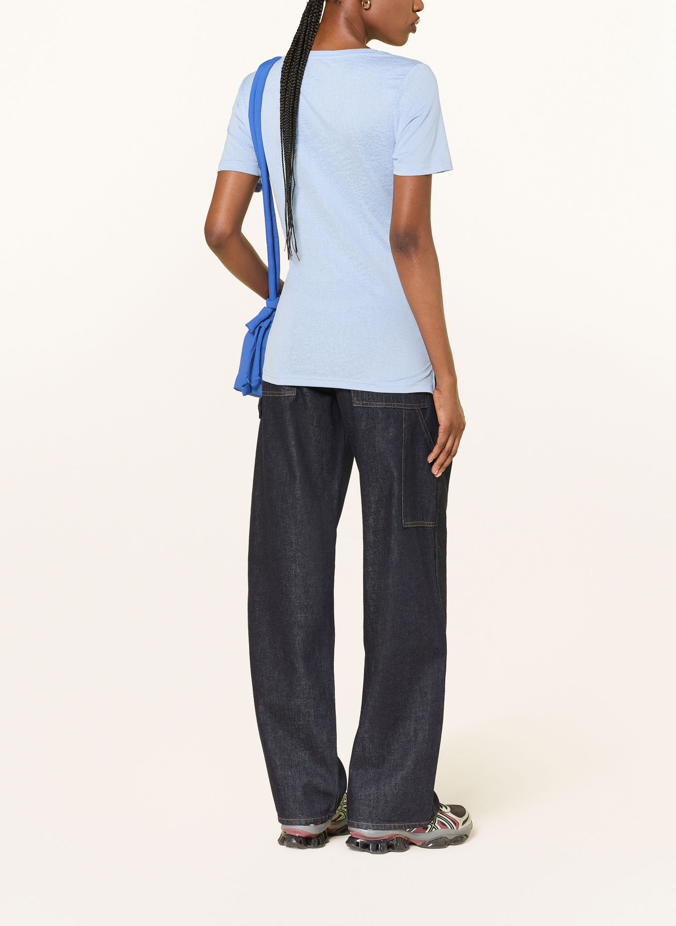 JOY sportswear FEA T-shirt: LIGHT BLUE