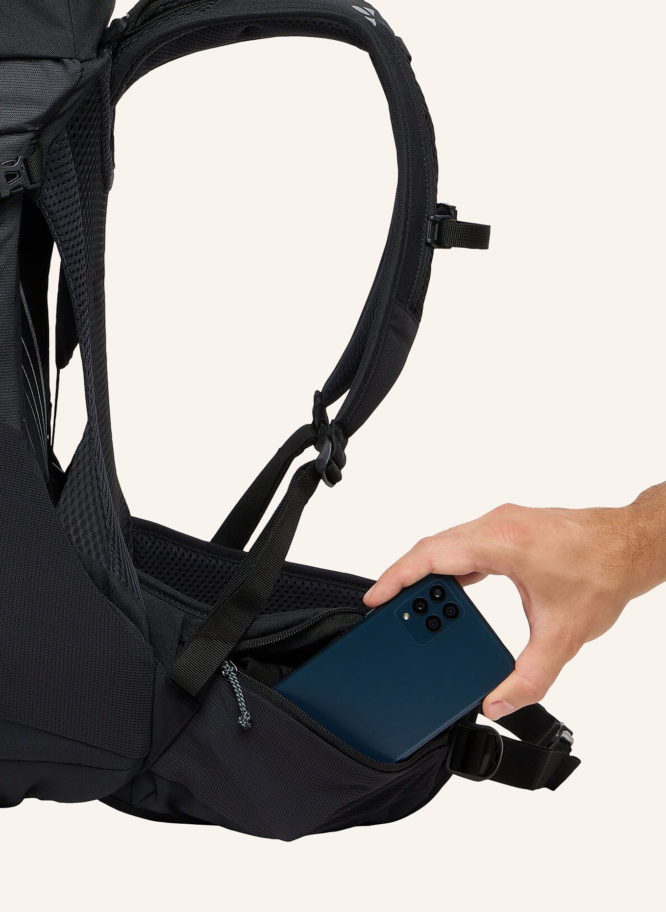 VAUDE BRENTA 24 l backpack: BLACK