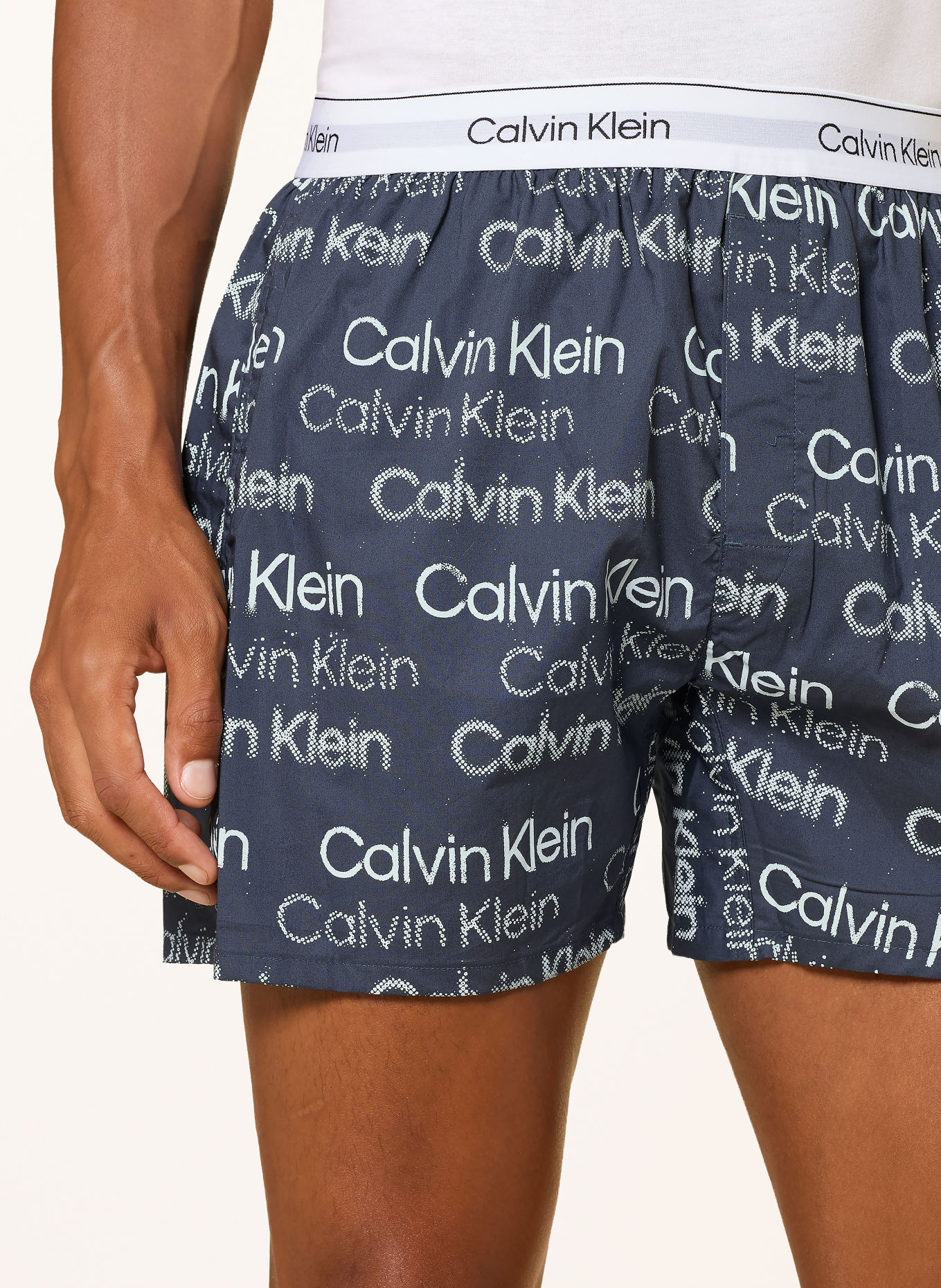 Calvin Klein Pijama scurtă: ALB / ALBASTRU ÎNCHIS
