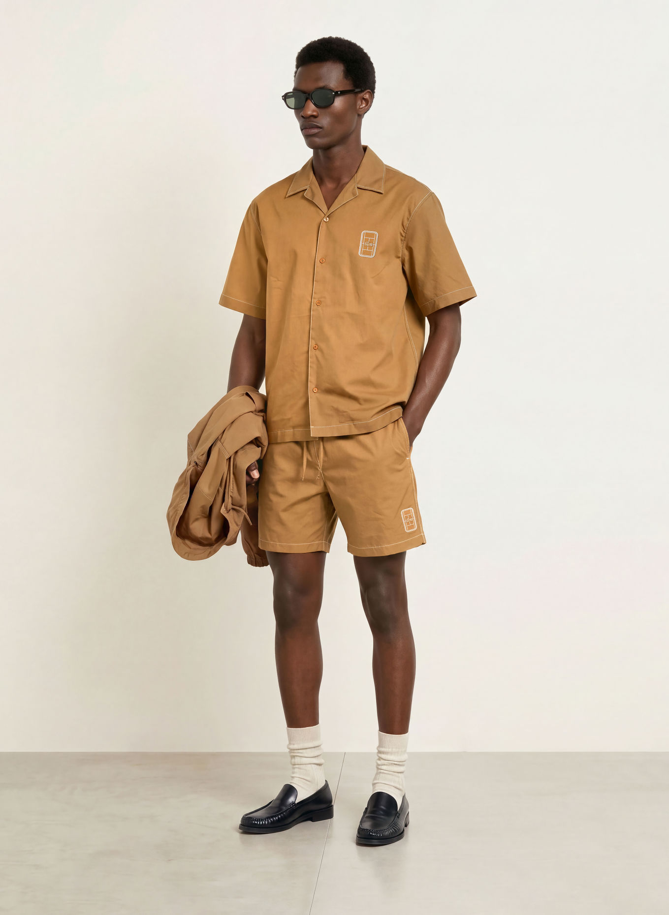 LACOSTE Resortskjorta med avslappnad passform: KONJAK