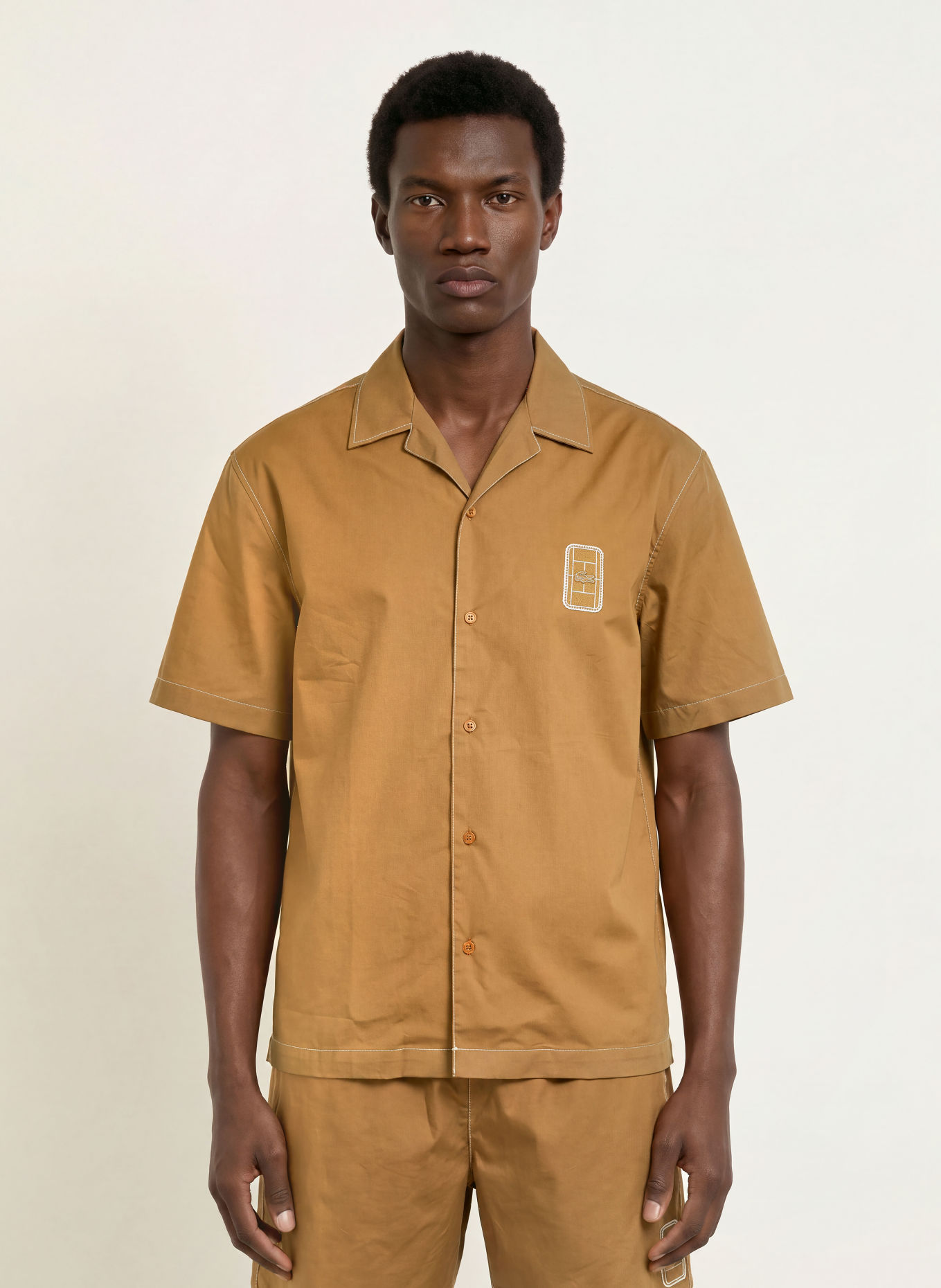 LACOSTE Resortskjorta med avslappnad passform: KONJAK