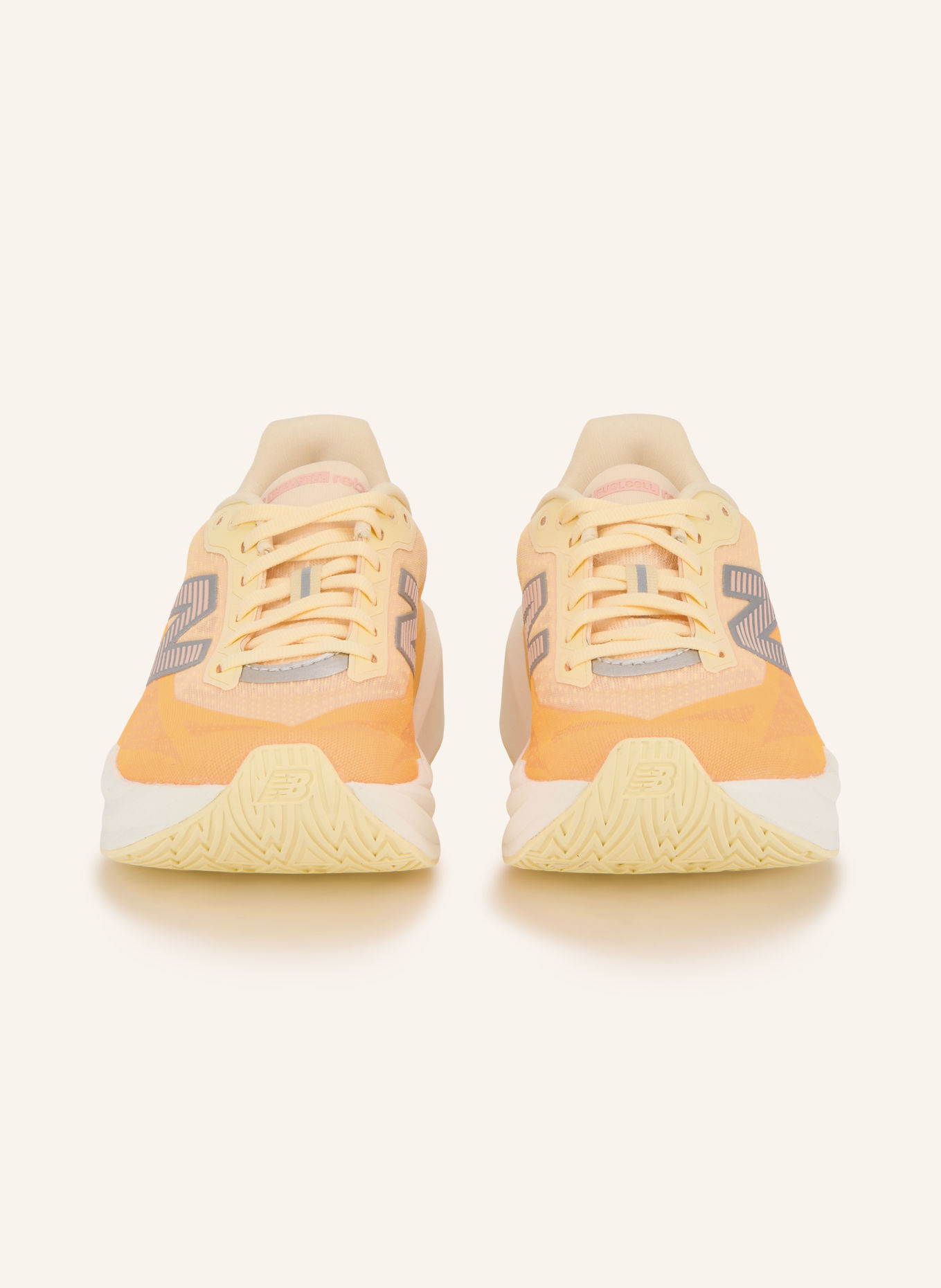 new balance Løbesko FUELCELL REBEL V5: NEONORANGE / SØLV / LYSEORANGE