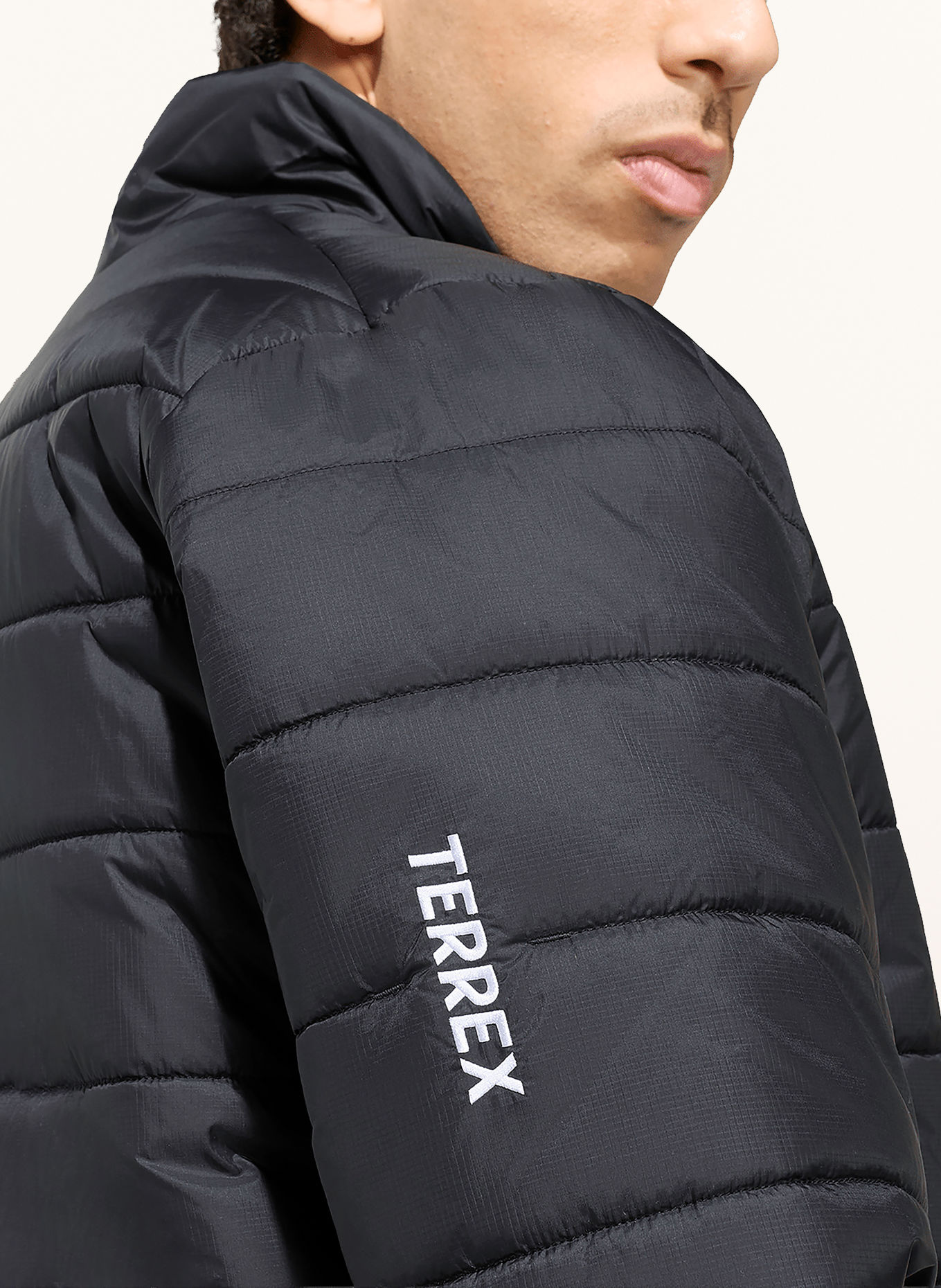 adidas TERREX Steppjacke TERREX MULTI ESSENTIALS: SCHWARZ