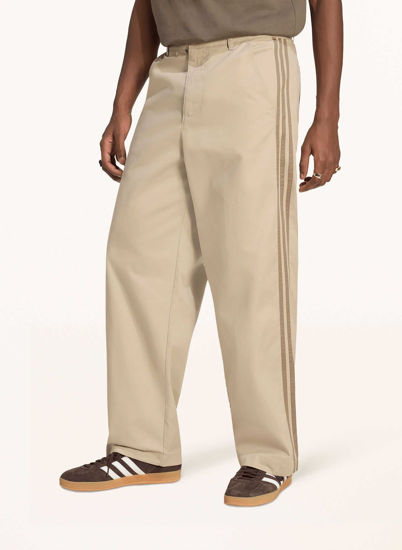 adidas Originals Pantaloni cu dungi din galon: BEJ