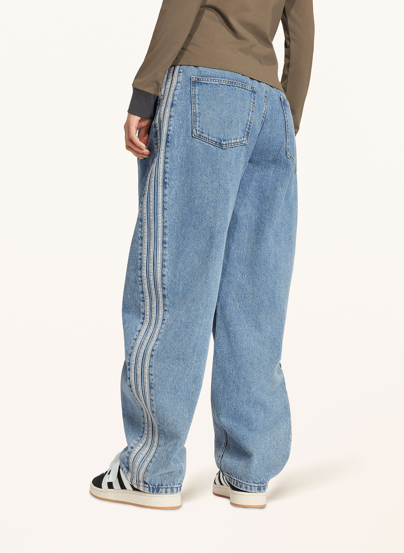 adidas Originals Barrel jeans: WORBLU