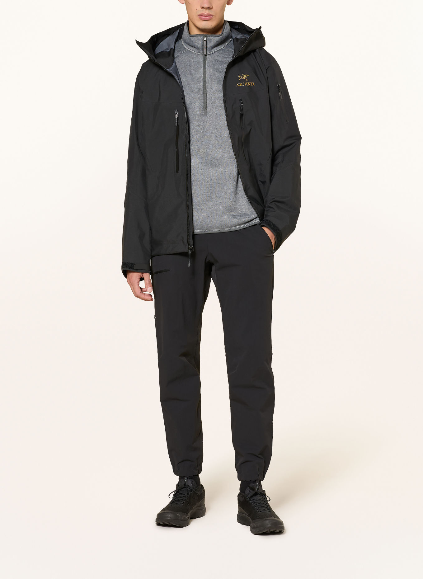 ARC'TERYX Pull col zippé COVERT: GRIS CLAIR