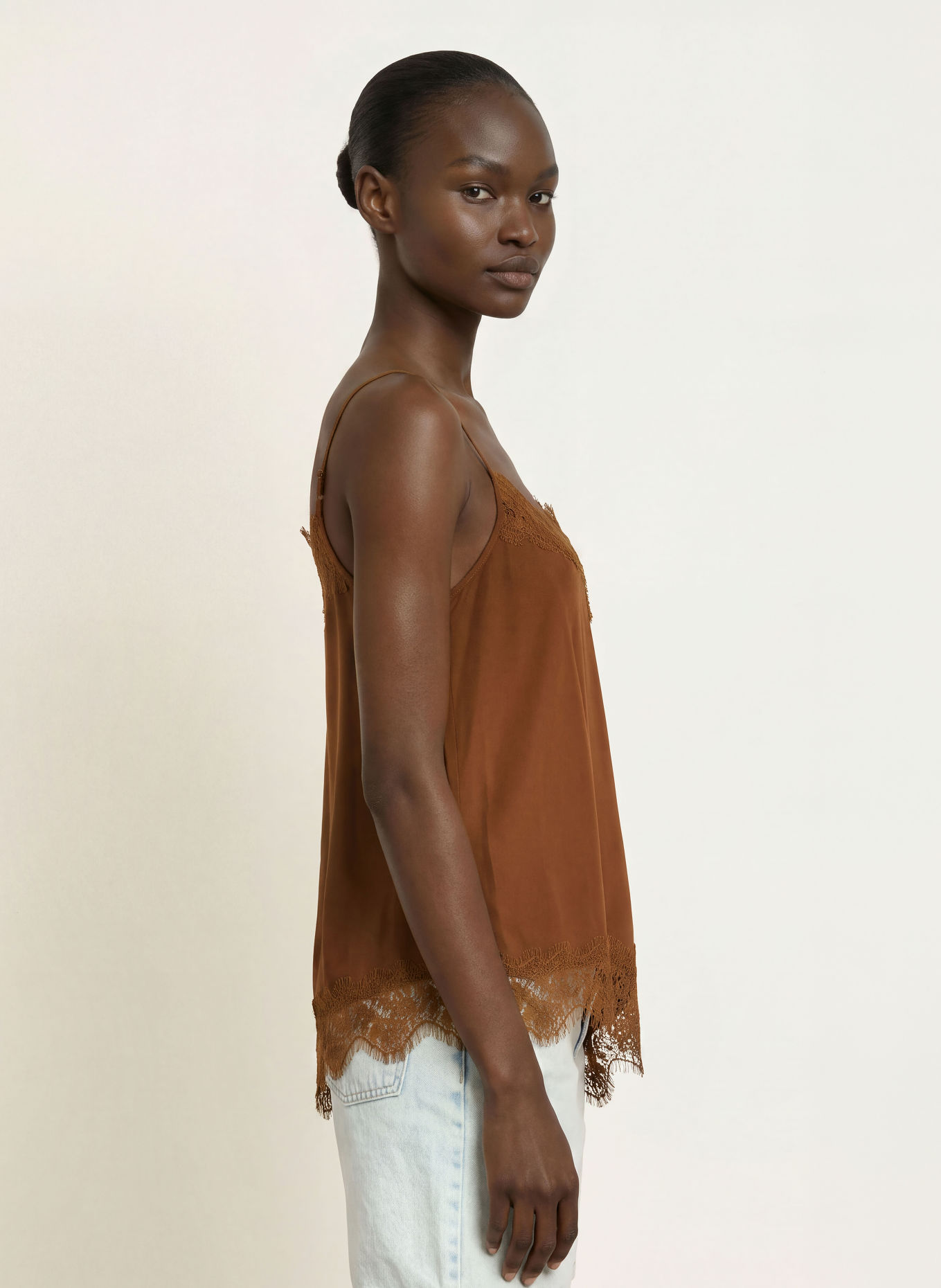 OH APRIL Satijnen top TAMI met kant: MARRON FONCÉ