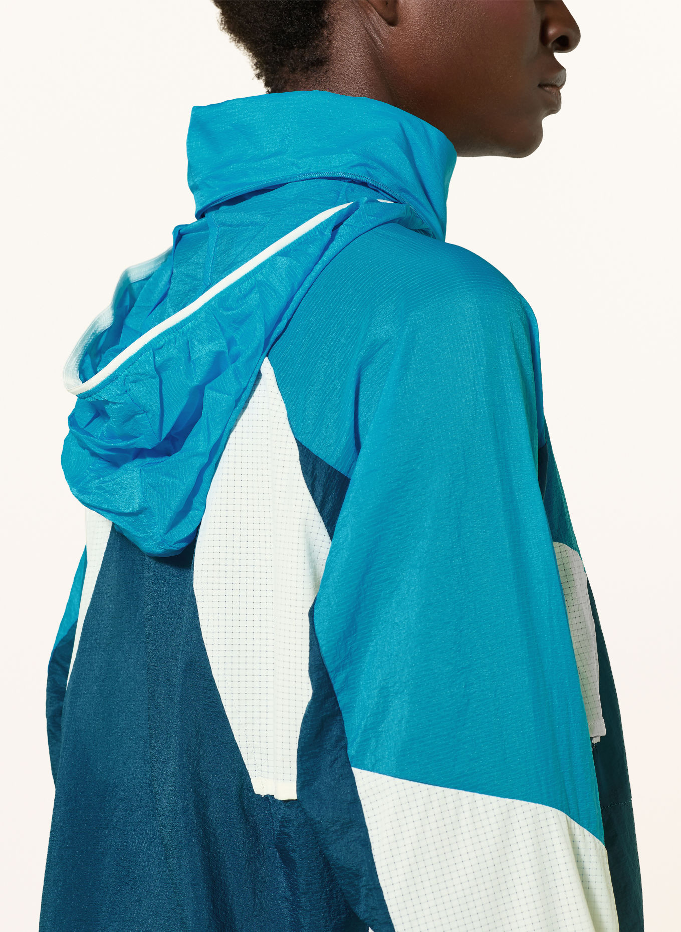 new balance RC Running Jacket: TEAL / CREAM / BLUE