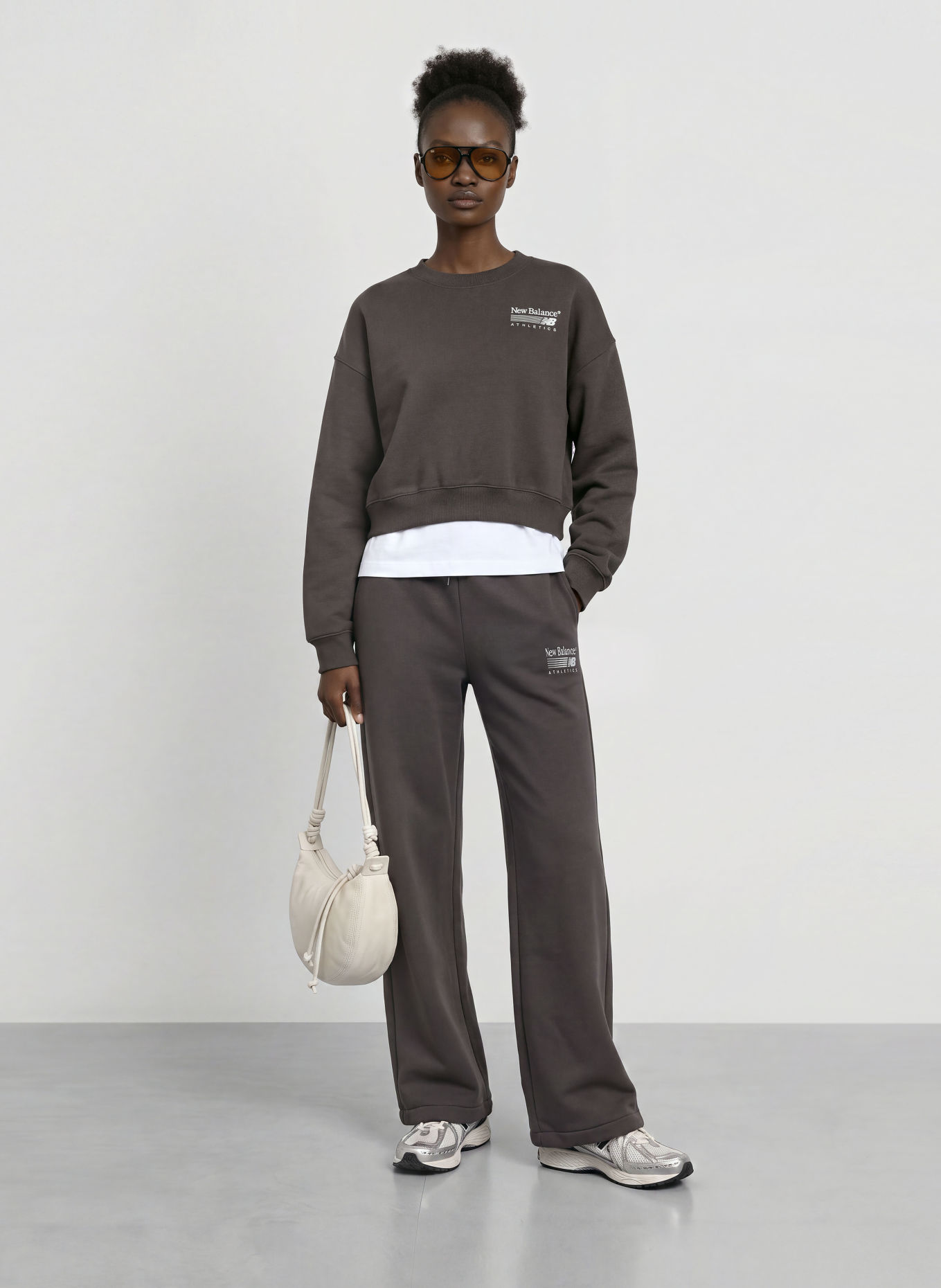 new balance Sweatpants: DUNKELGRAU