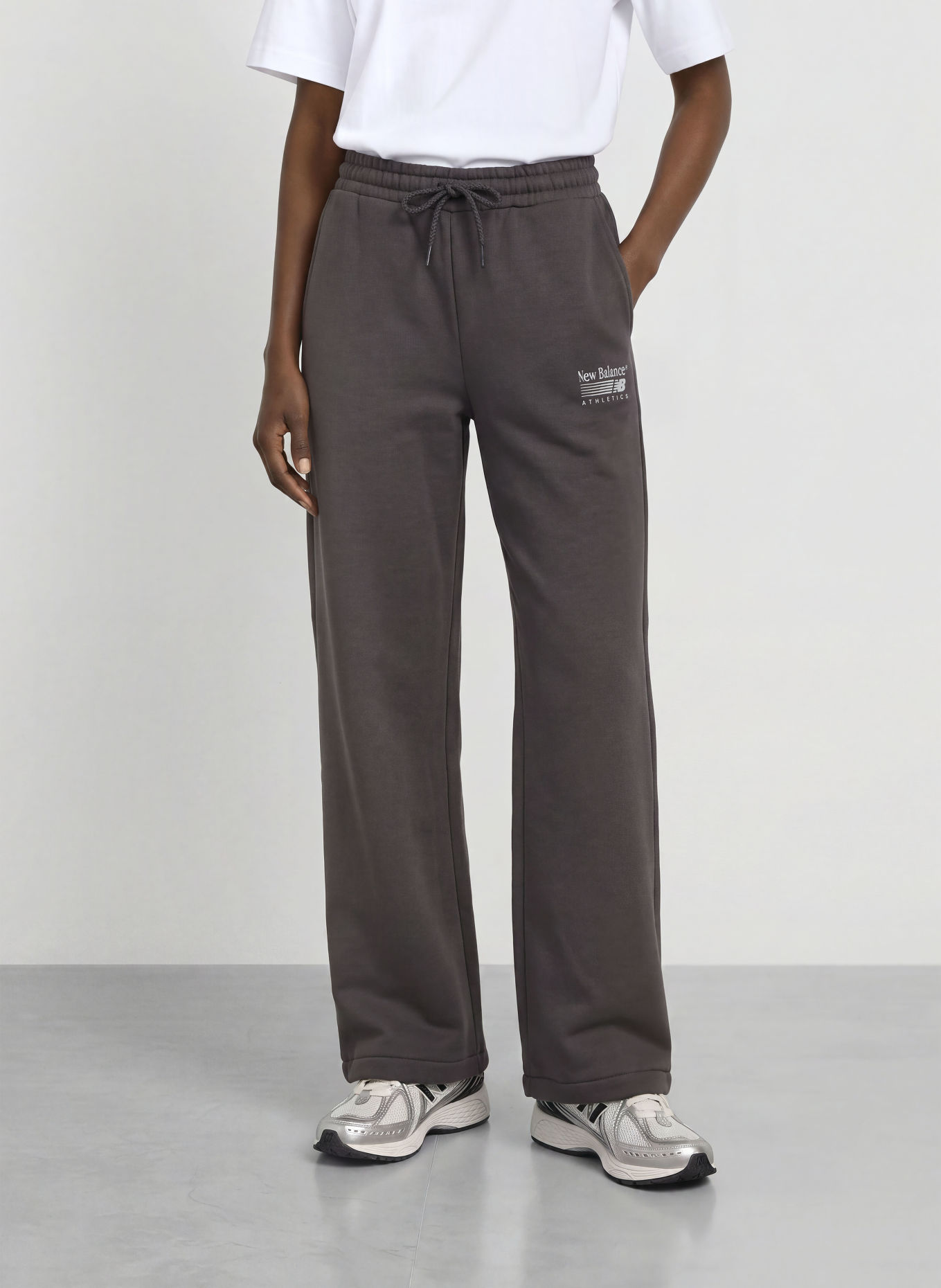 new balance Sweatpants: DUNKELGRAU