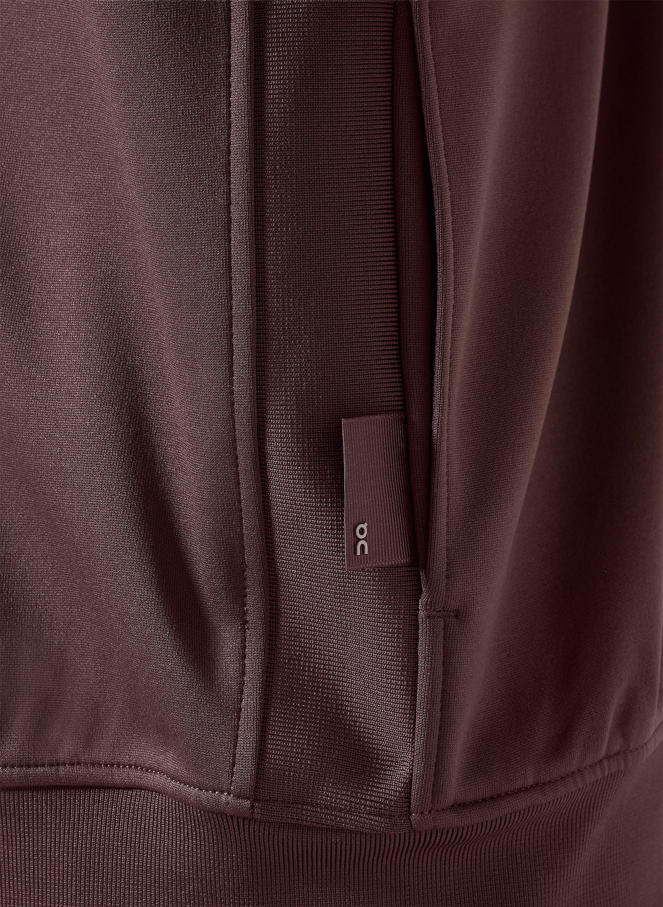 On Tennisjacke COURTSIDE: LILA